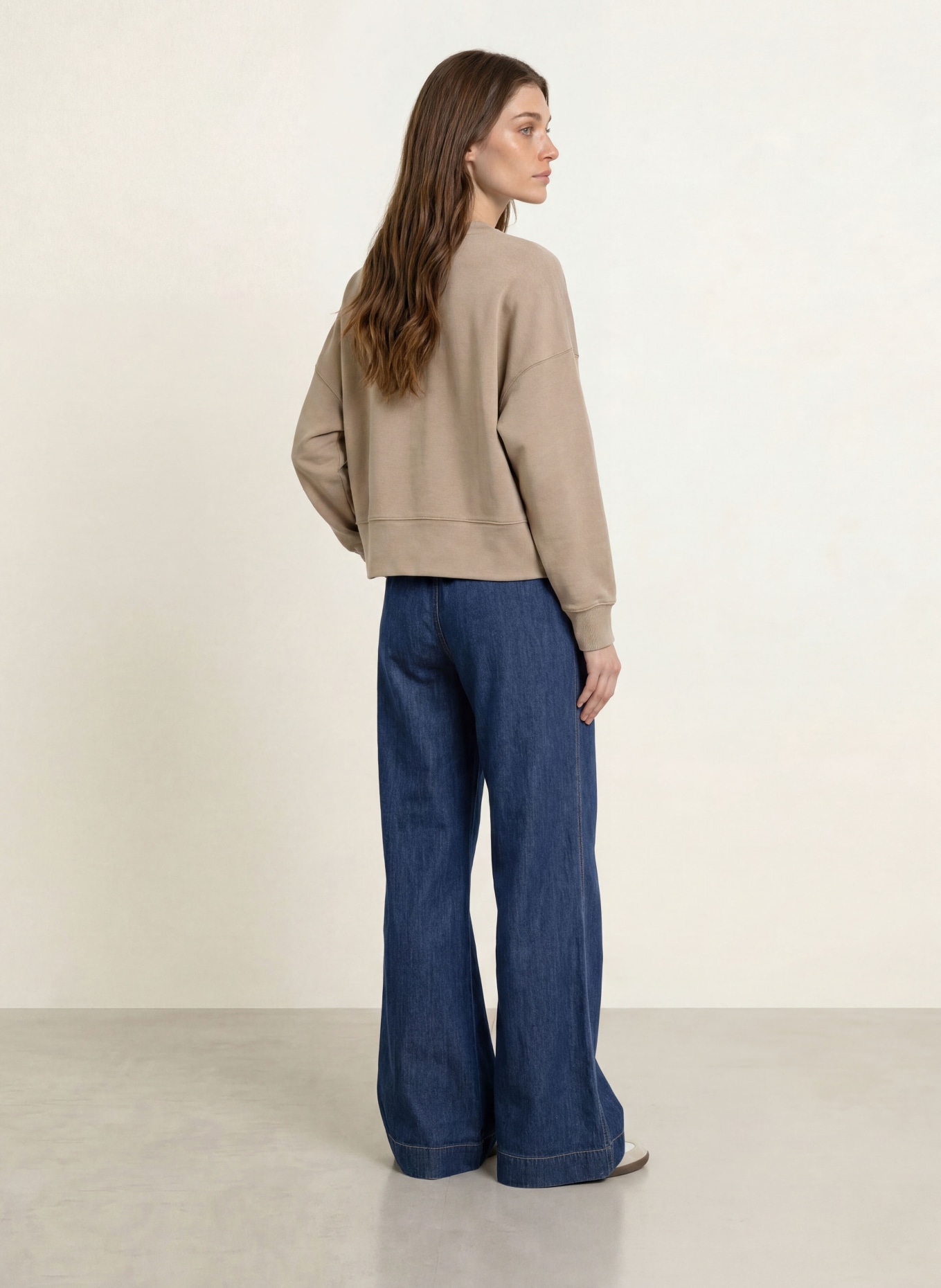 Juvia Sweatshirt ELIA: TAUPE