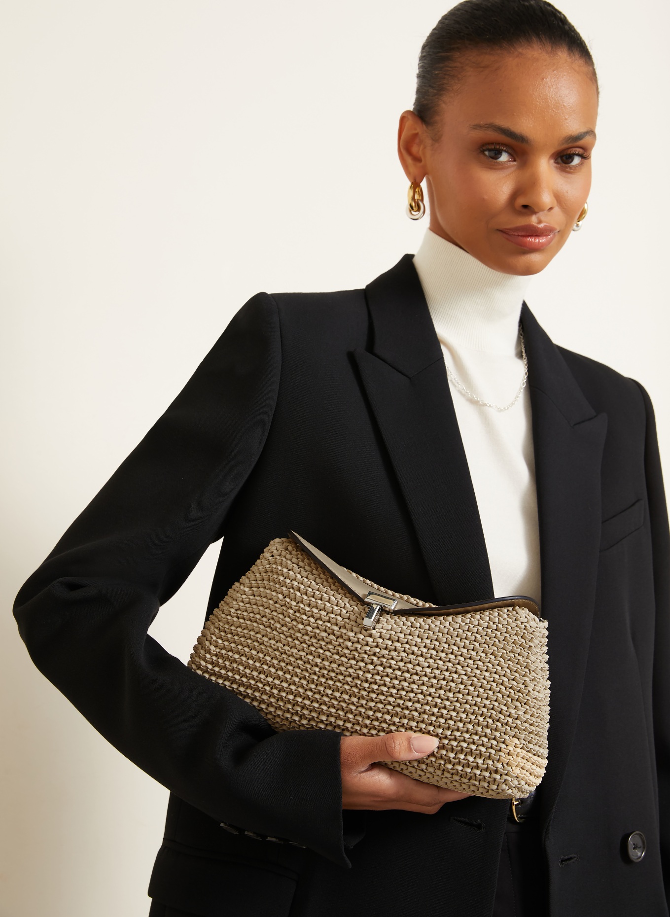 TOTEME Clutch T-LOCK: BEIGE / SILBER