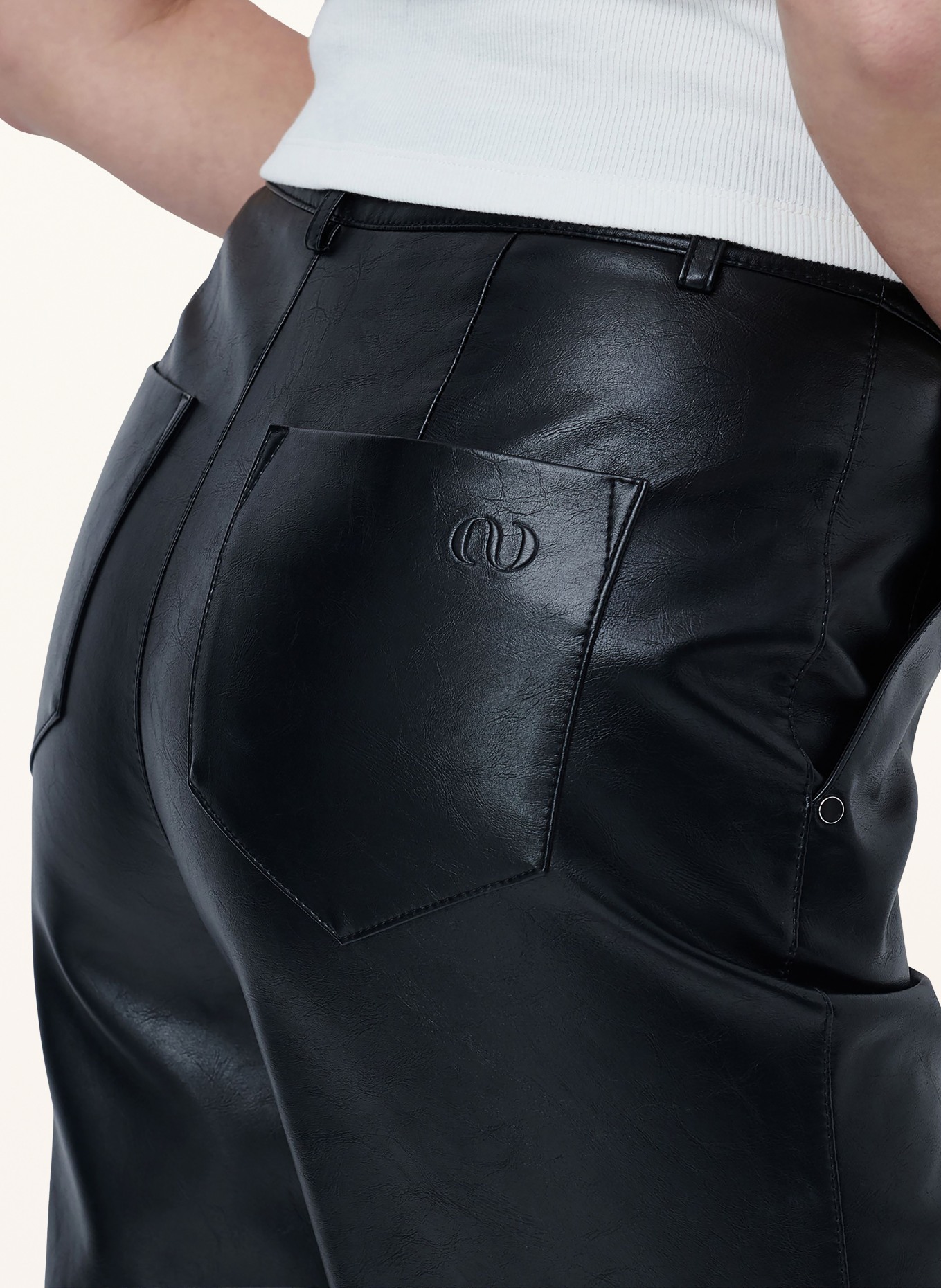 LeGer Studio Broek INSA in lederlook: ZWART