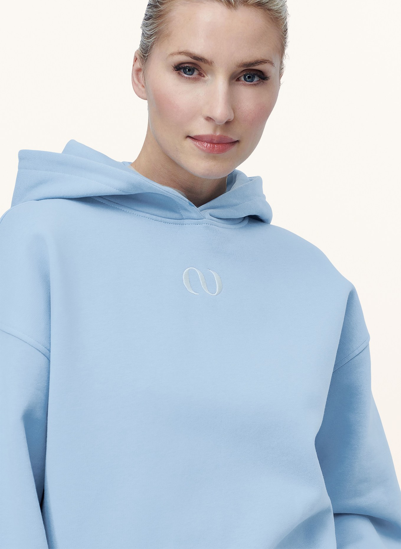 LeGer Studio Hoodie TALEA: HELLBLAU / WEISS