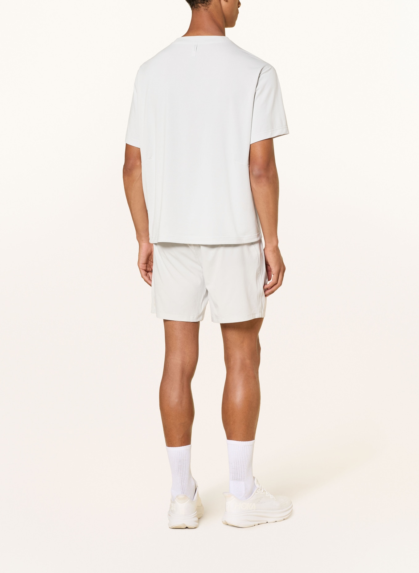 lululemon Szorty treningowe PACE BREAKER LINERLESS SHORT 7IN: KREMOWY