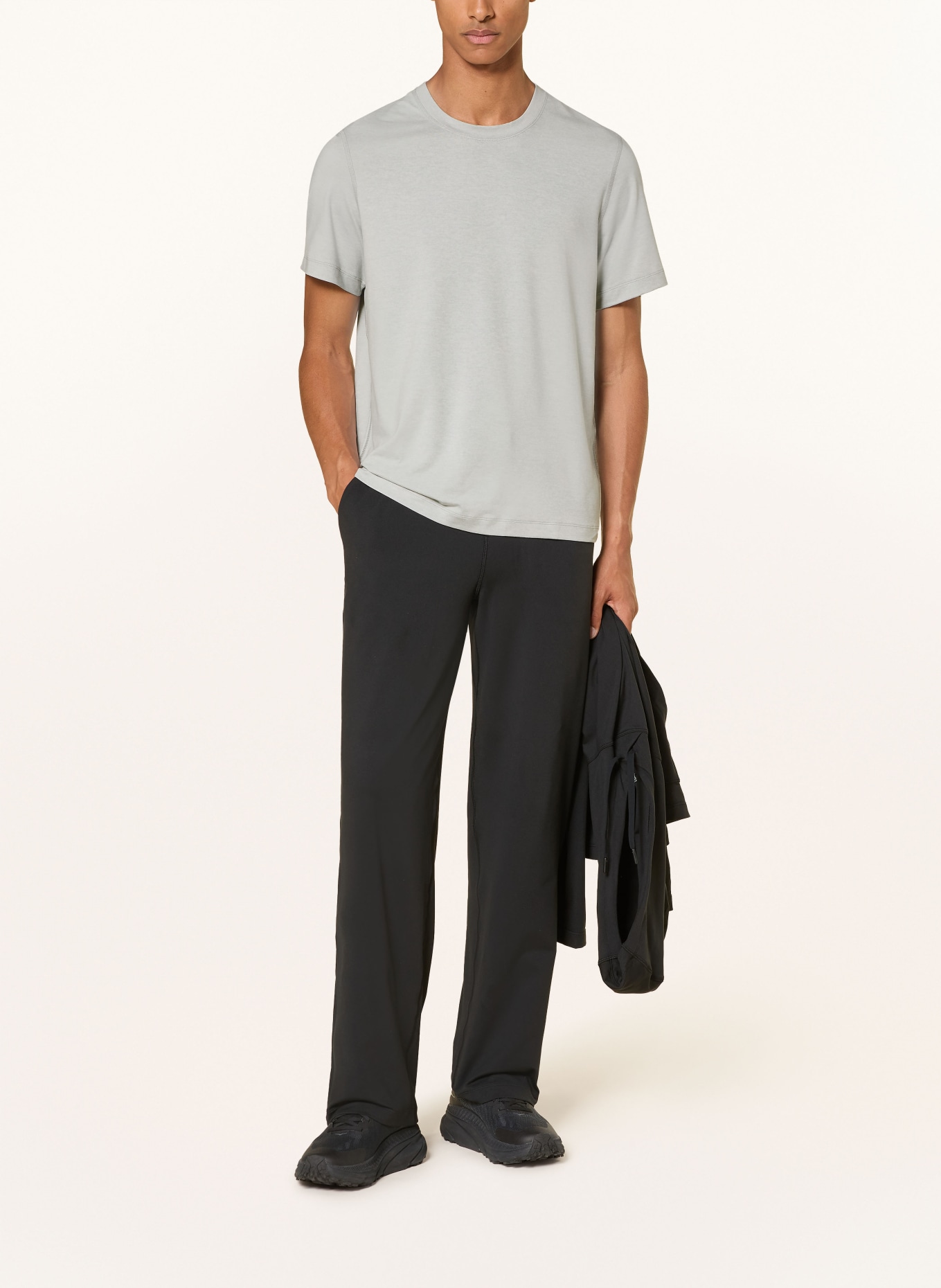 lululemon T-shirt CORE: JASNOCZARY