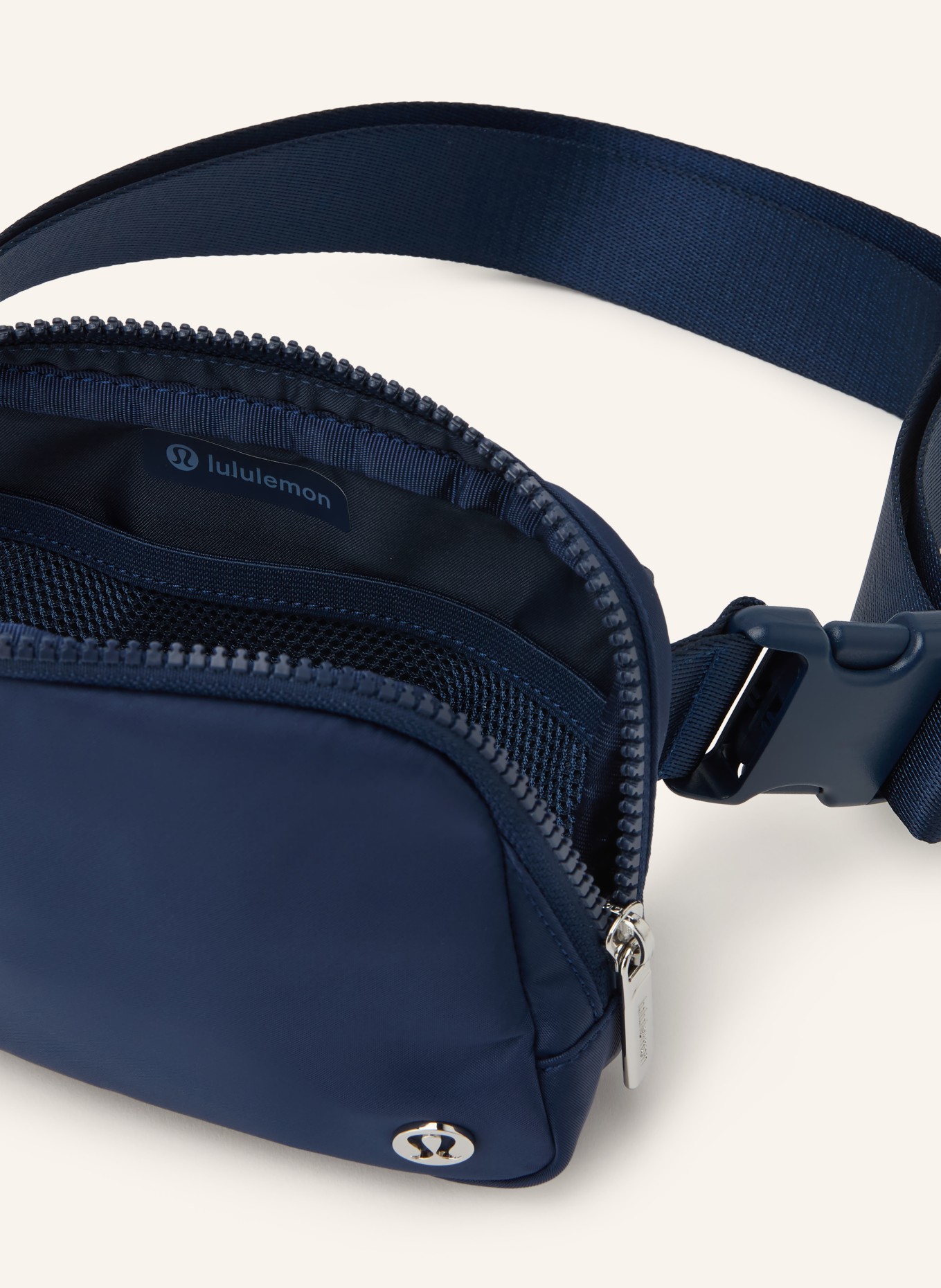 lululemon Heuptas EVERYWHERE: DONKERBLAUW / ZILVER