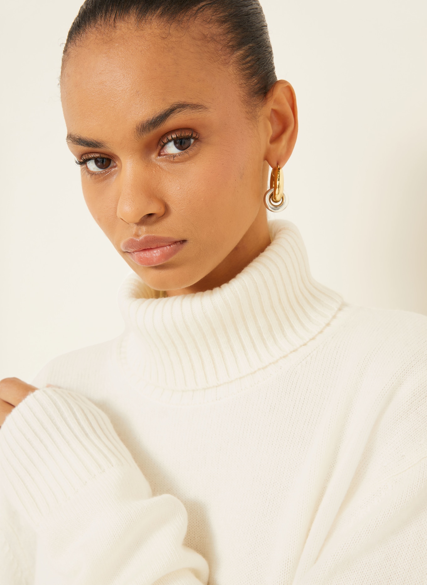 TOTEME Rollkragenpullover aus Cashmere: ECRU