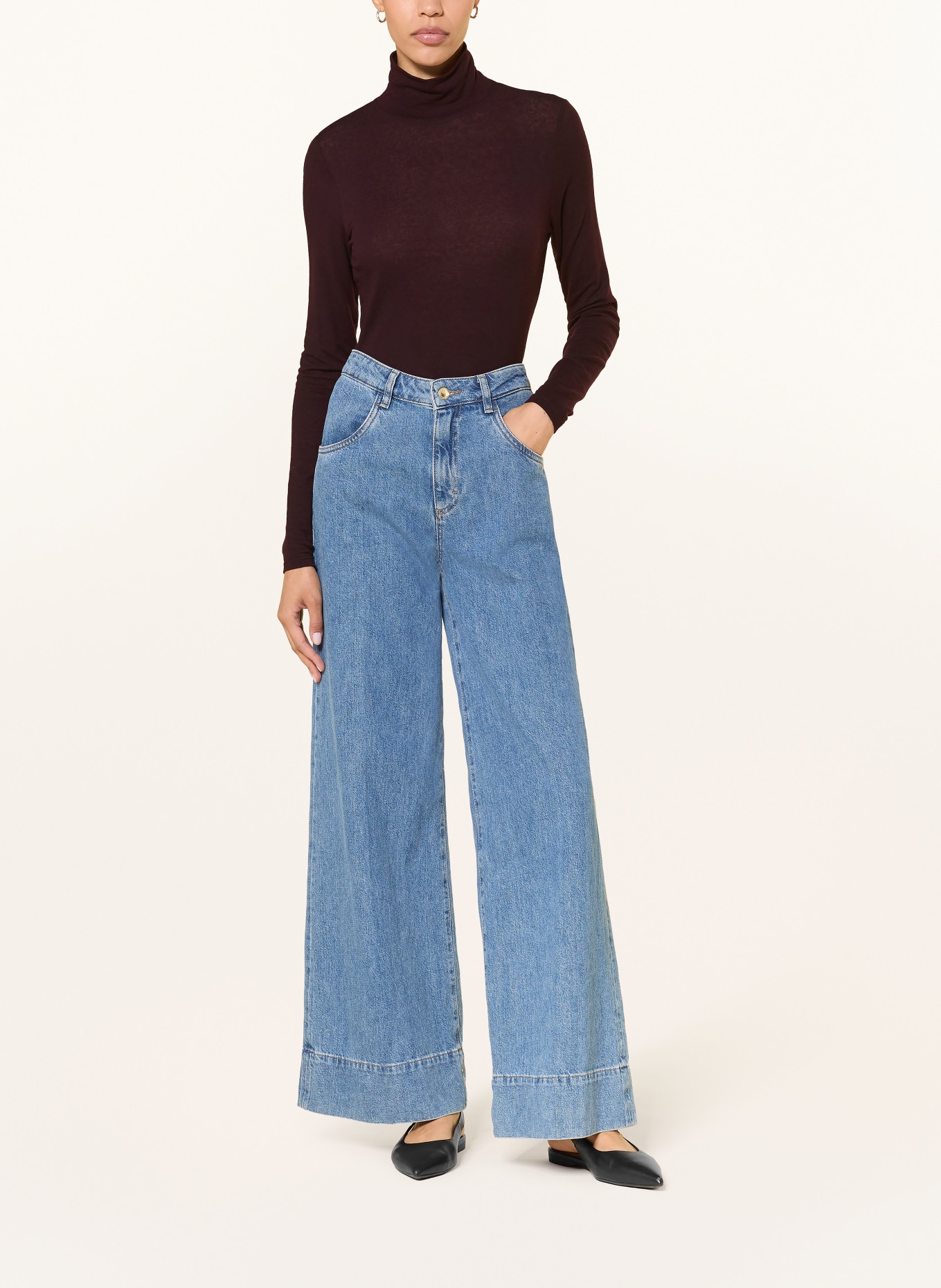 windsor. Turtleneck shirt: DARK PURPLE