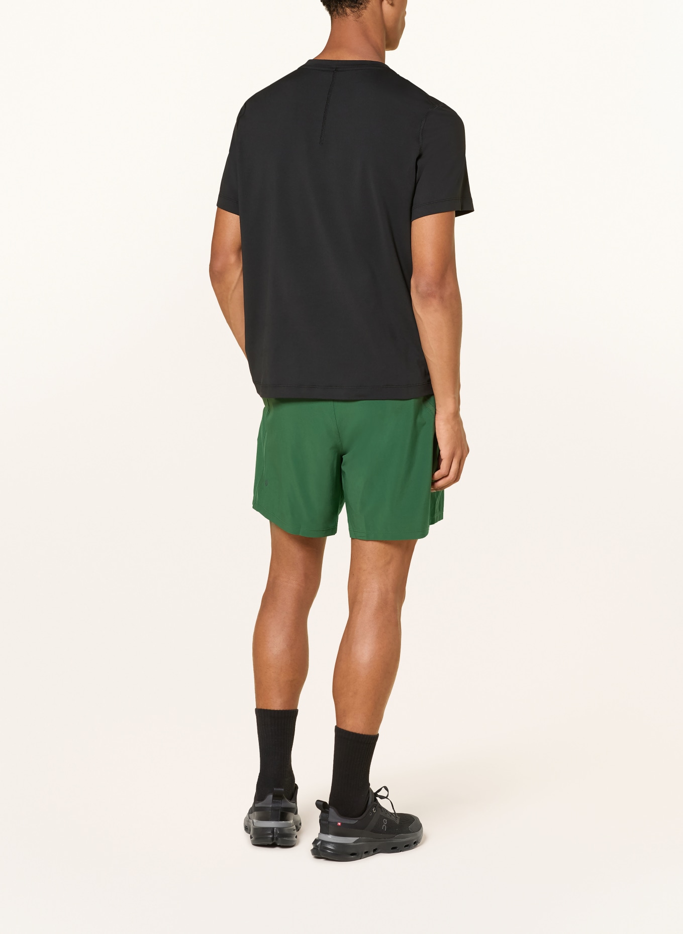 lululemon 2-in-1-Trainingsshorts PACE BREAKER SHORT 7IN: GRÜN