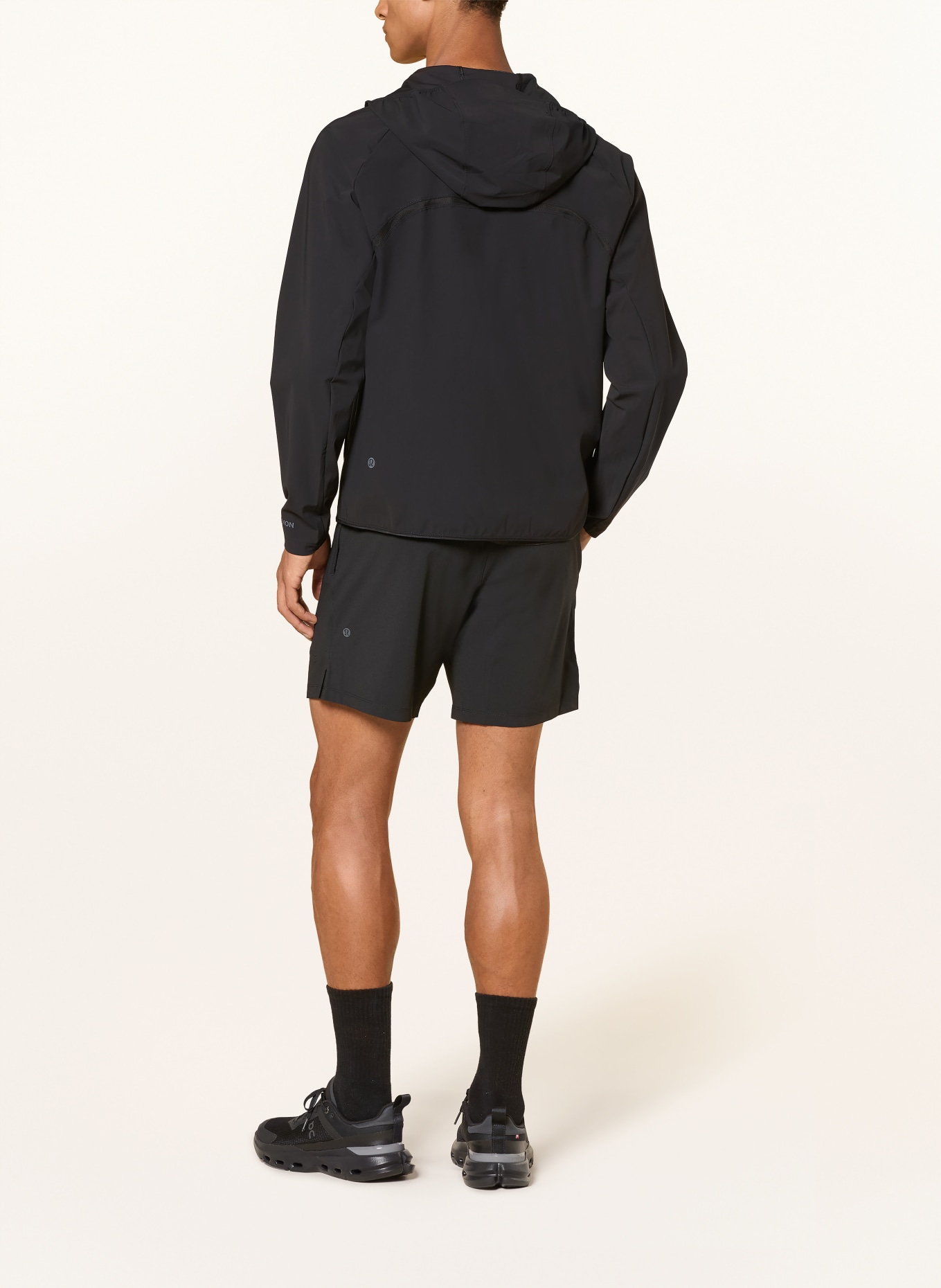 lululemon Trainingsshorts LICENSE TO TRAIN 7IN: SCHWARZ