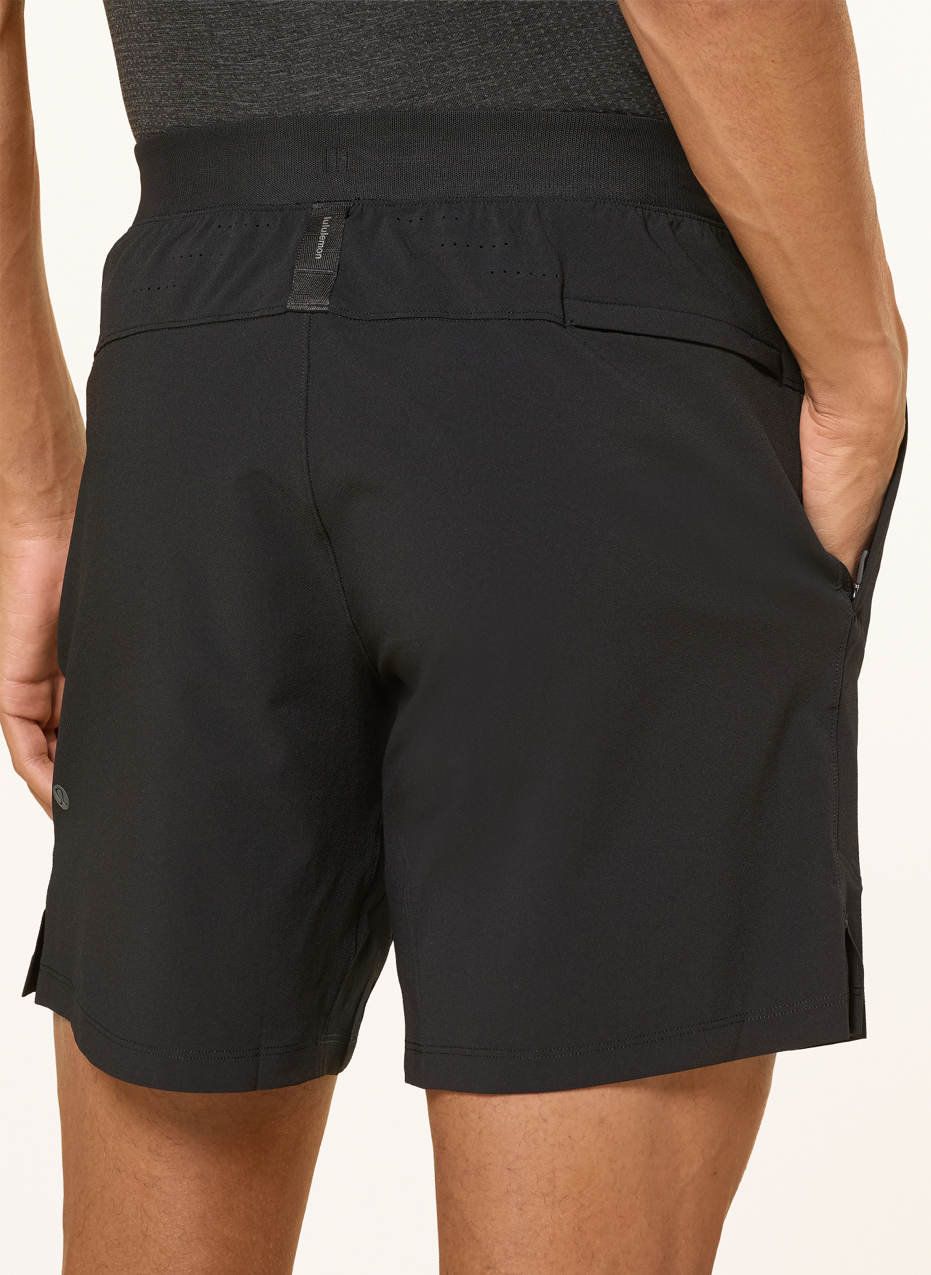 lululemon Trainingsshorts LICENSE TO TRAIN 7IN: SCHWARZ