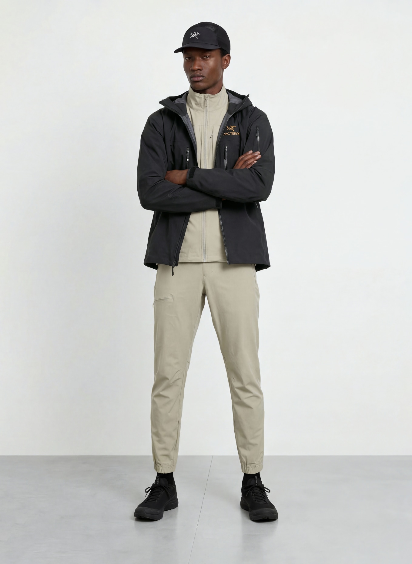 ARC'TERYX Funkční bunda ALPHA SV: ČERNÁ