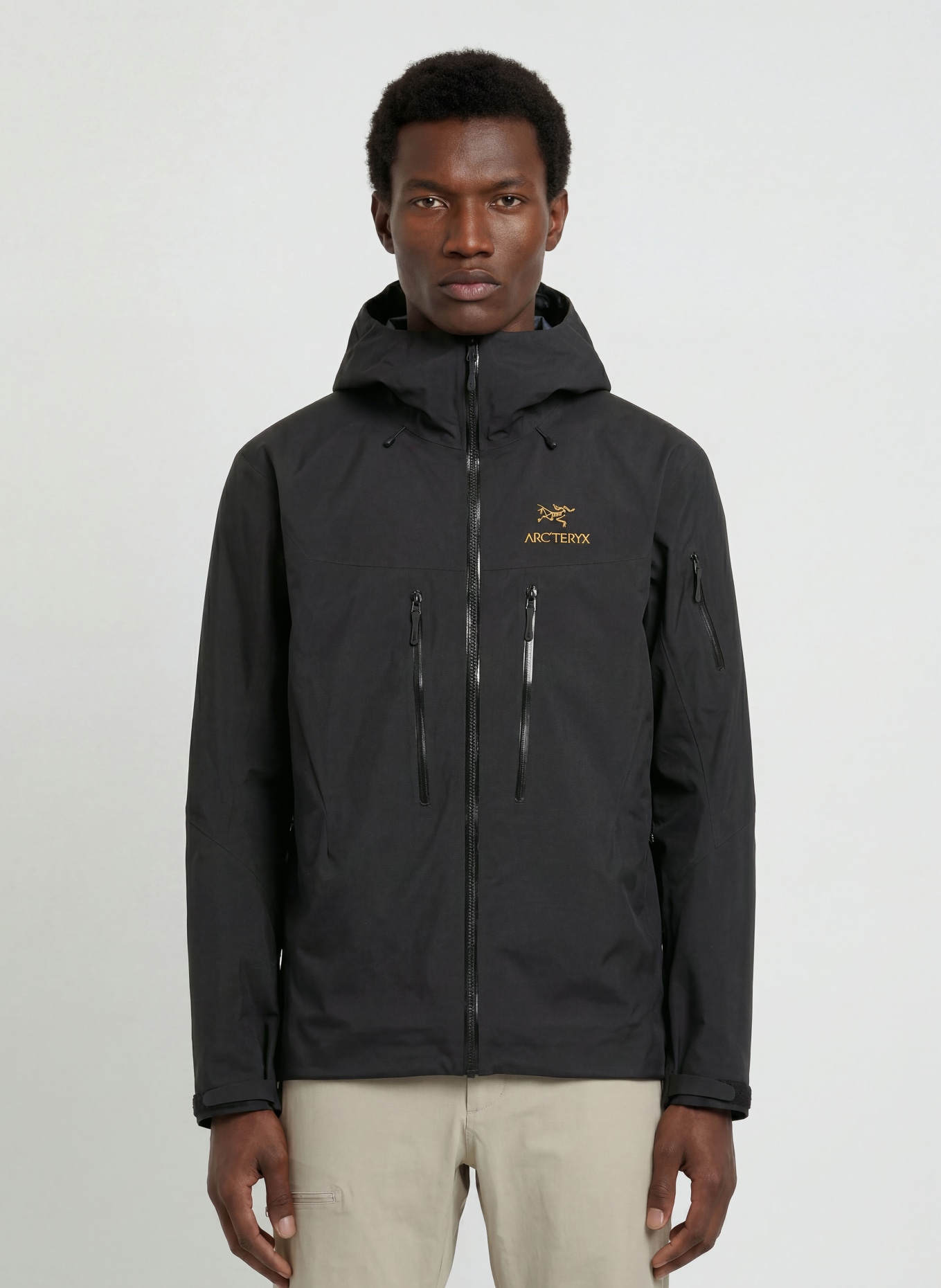 ARC'TERYX Funkční bunda ALPHA SV: ČERNÁ