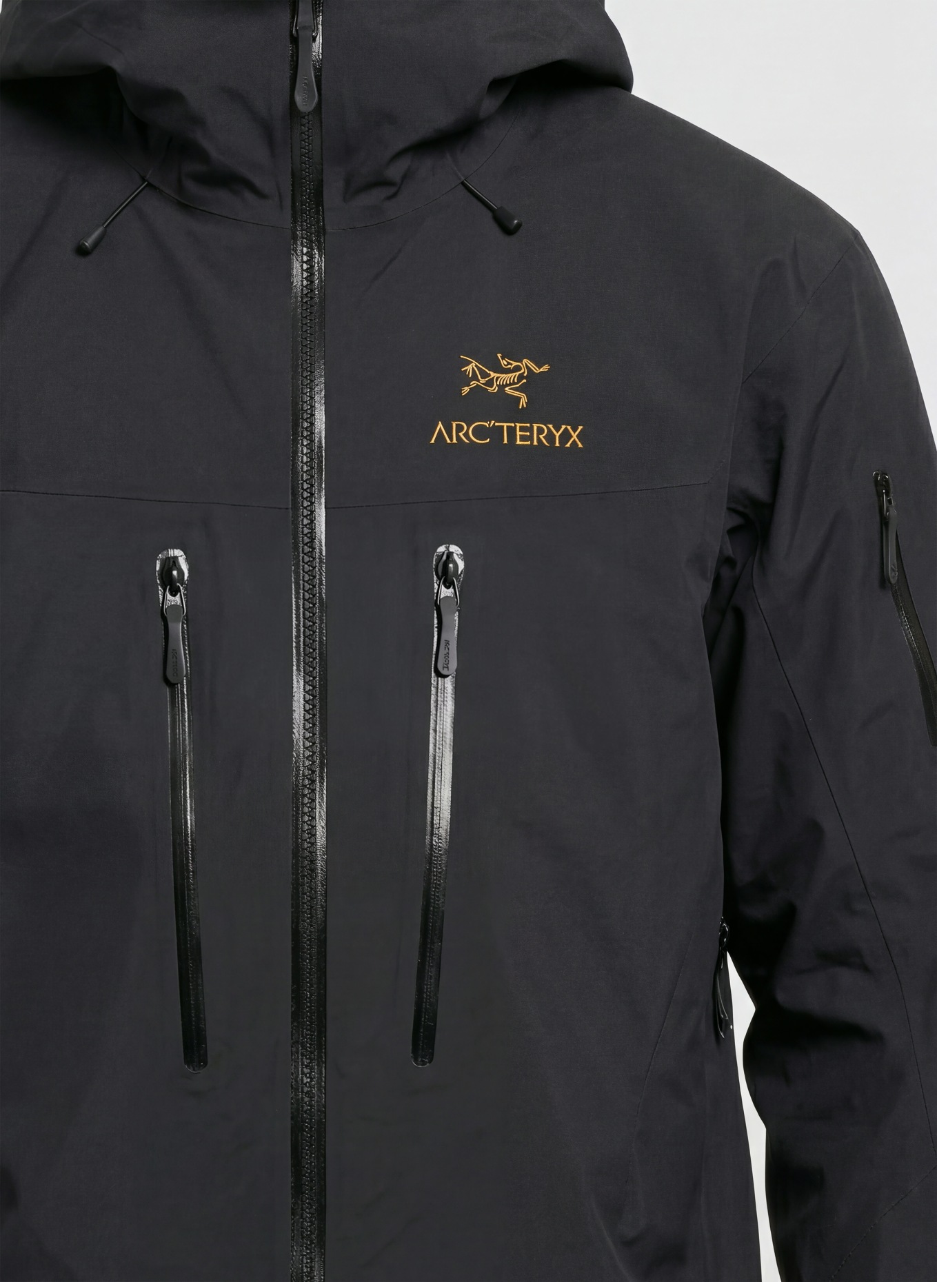 ARC'TERYX Funkční bunda ALPHA SV: ČERNÁ
