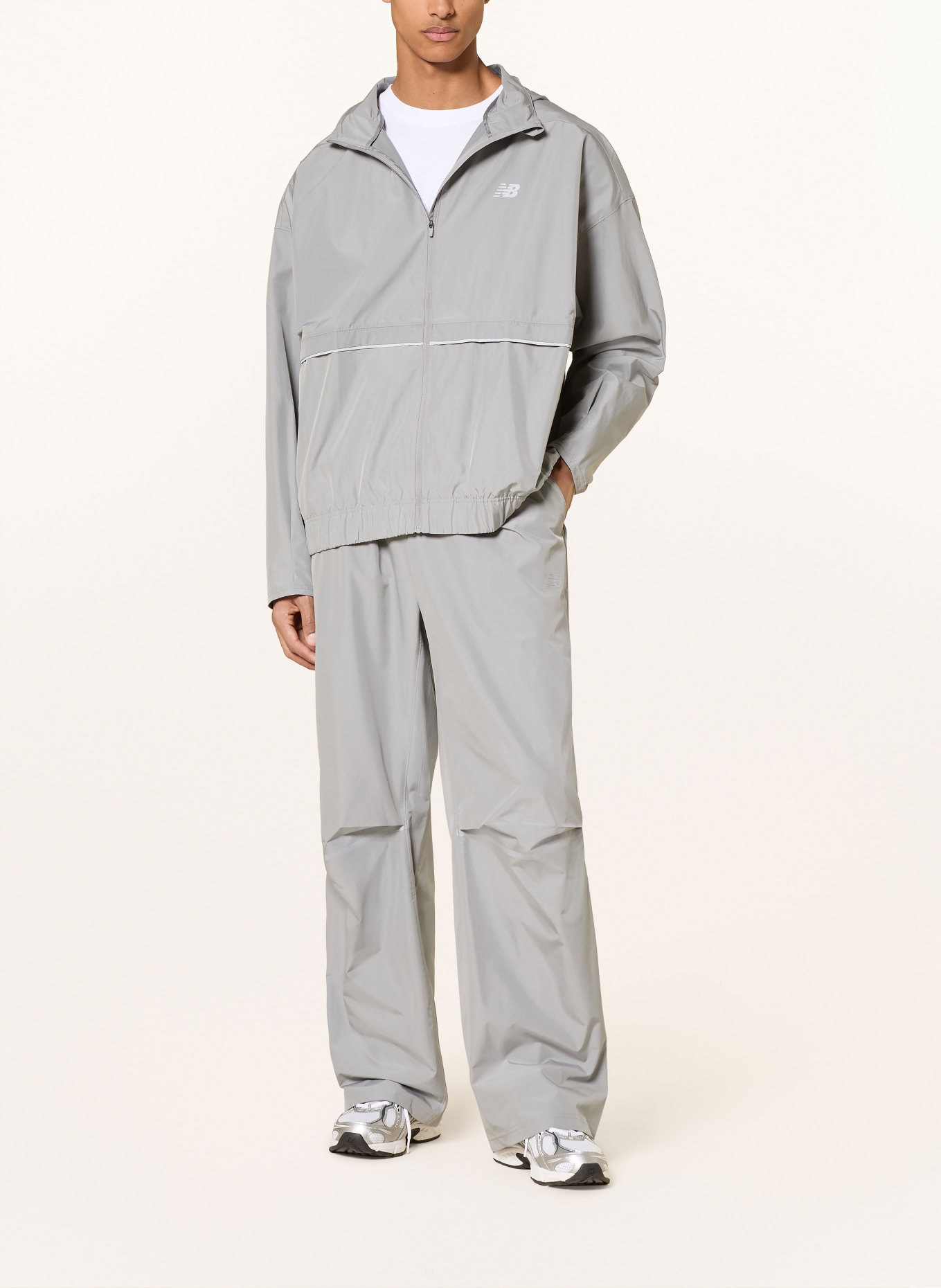 new balance ELUSIVE SHELL Training Jacket: GRAY