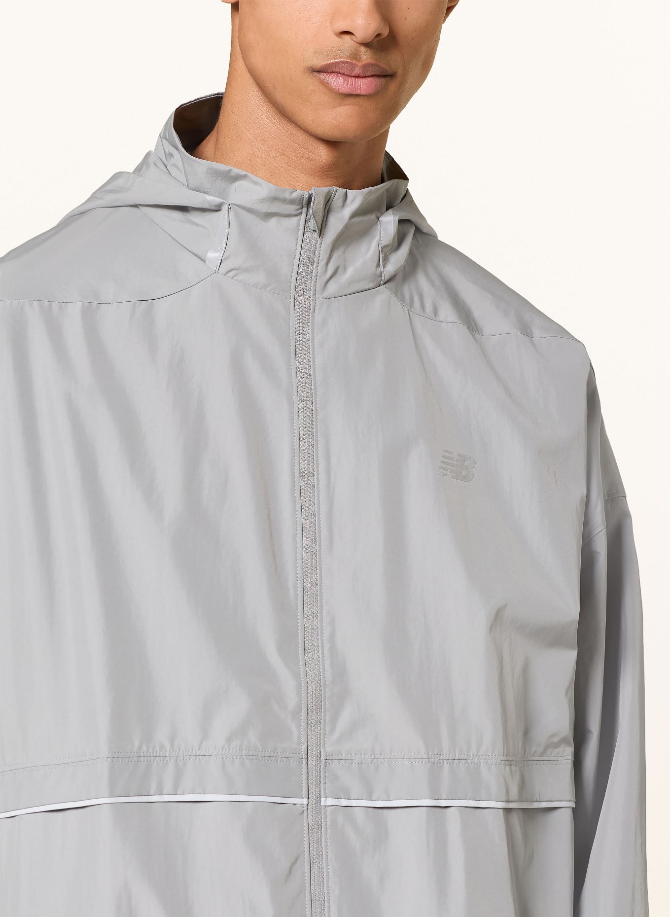 new balance ELUSIVE SHELL Training Jacket: GRAY