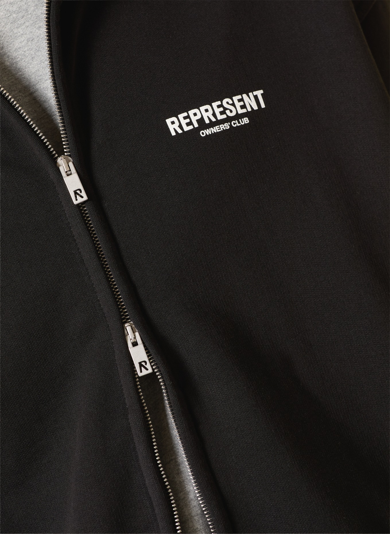 REPRESENT Sweatjack OWNERS CLUB: ZWART / WIT