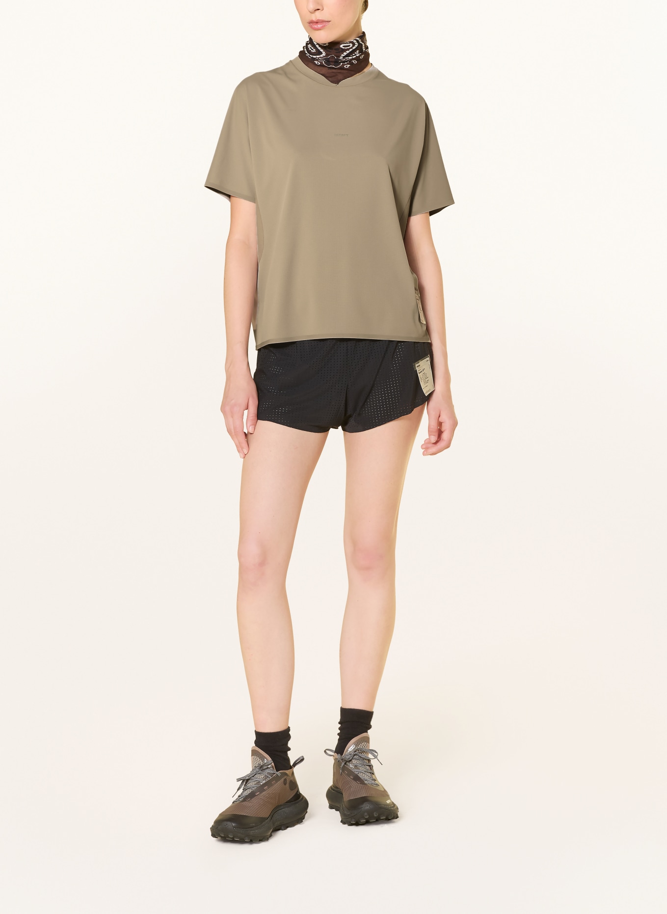 SATISFY Funktionsshirt AURALITE UV: BEIGE