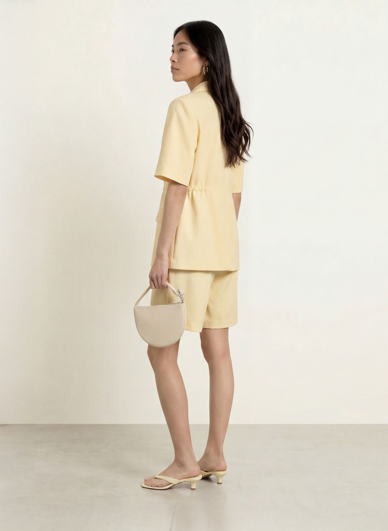 Y.A.S. Short: GEEL