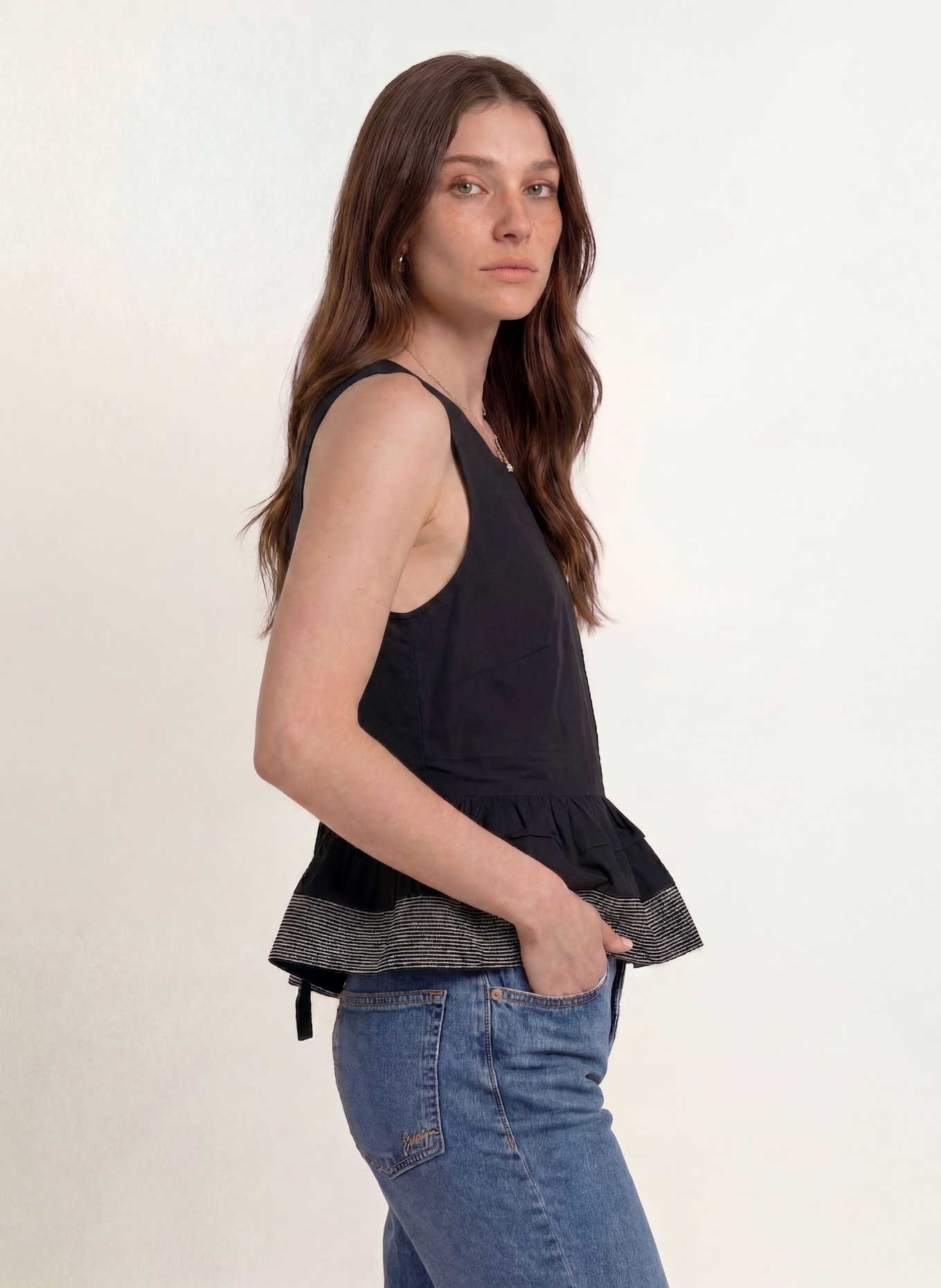 BOSS Blouse sans manches IDIL: NOIR / BLANC