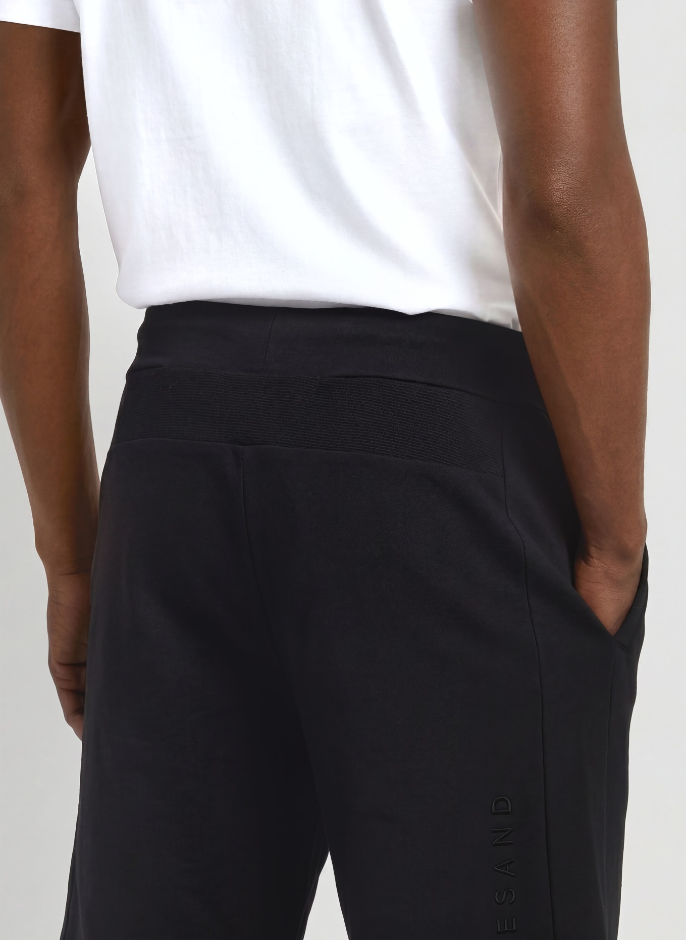 ELBSAND Short de survêtement NIAS: NOIR