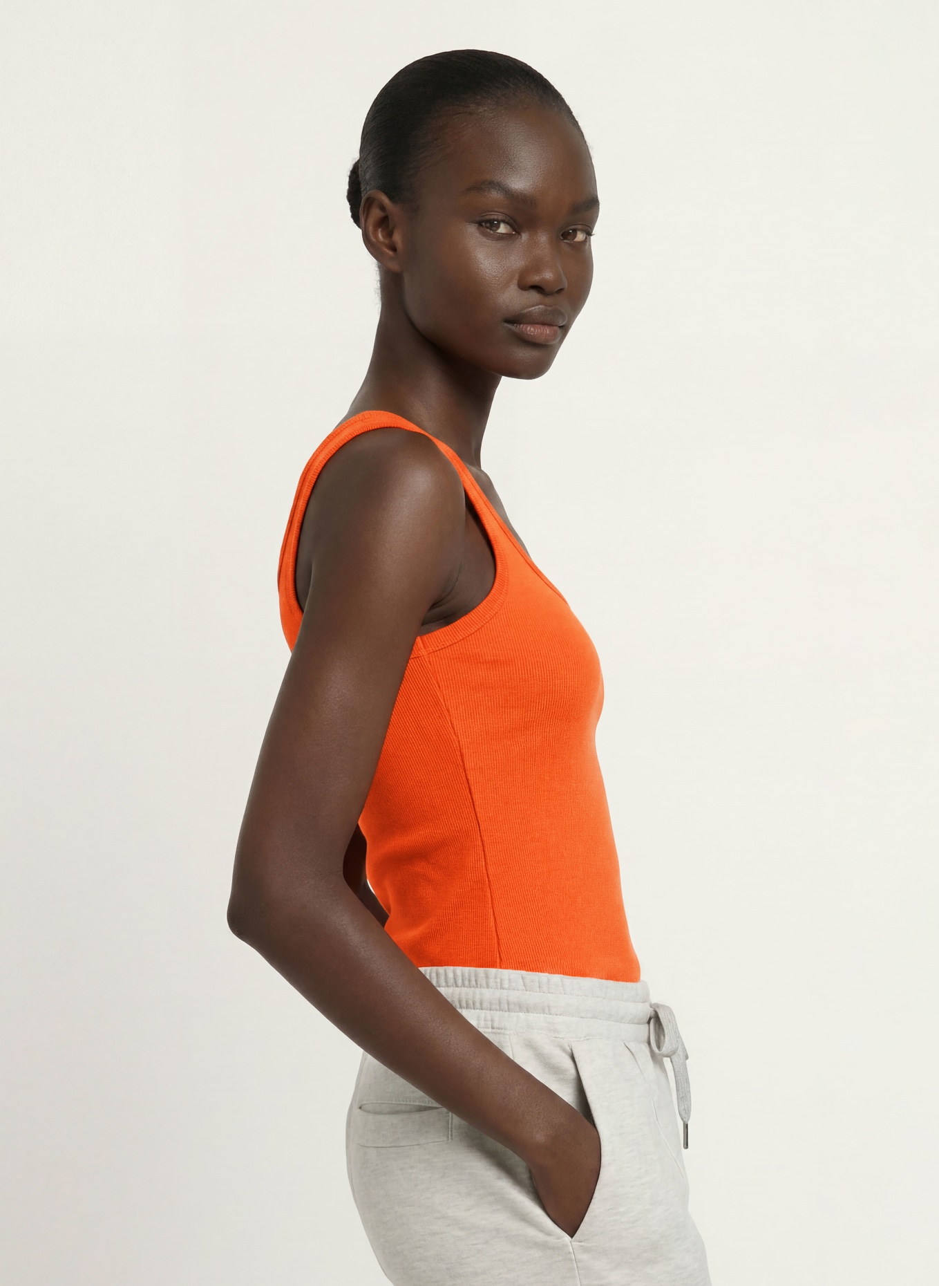 REISS Top VIOLET: NEONOVĚ ORANŽOVÁ