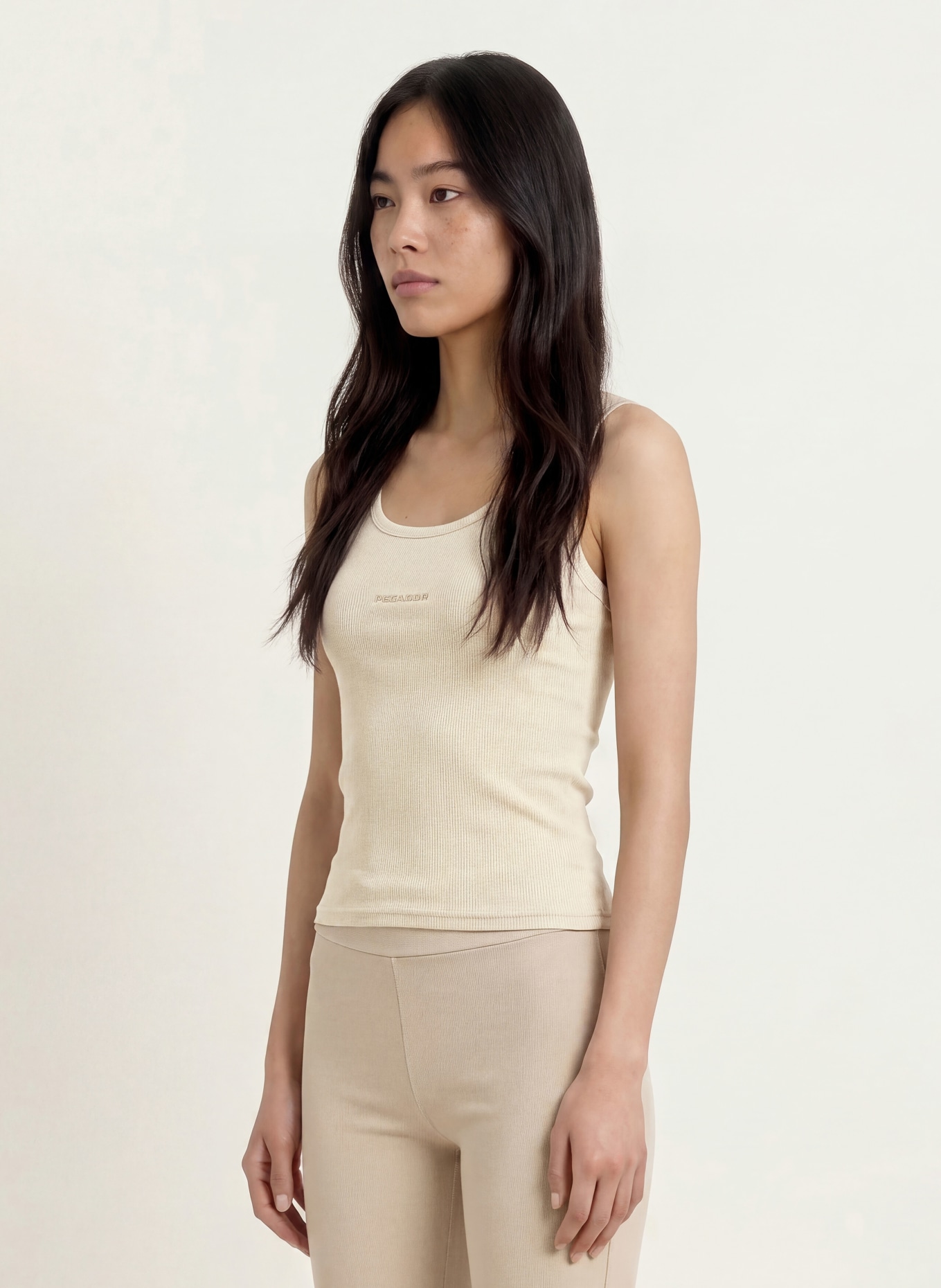 PEGADOR Top CESIS: BEIGE
