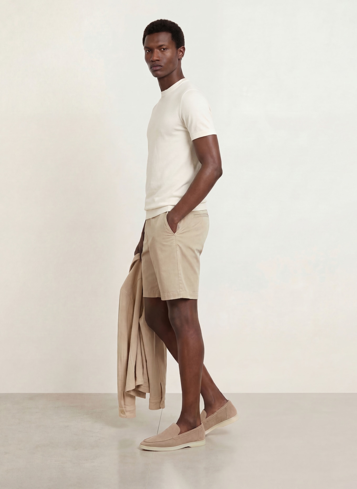 HILTL Shorts: BEIGE