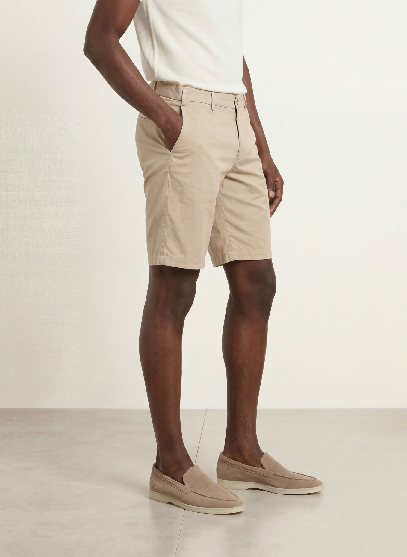 HILTL Shorts: BEIGE