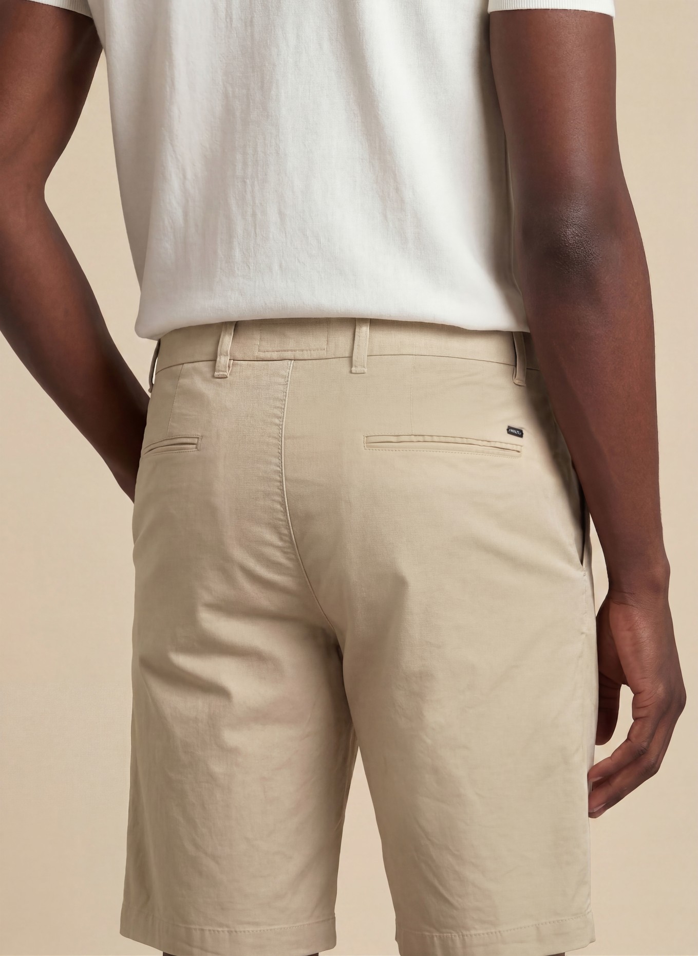 HILTL Shorts: BEIGE