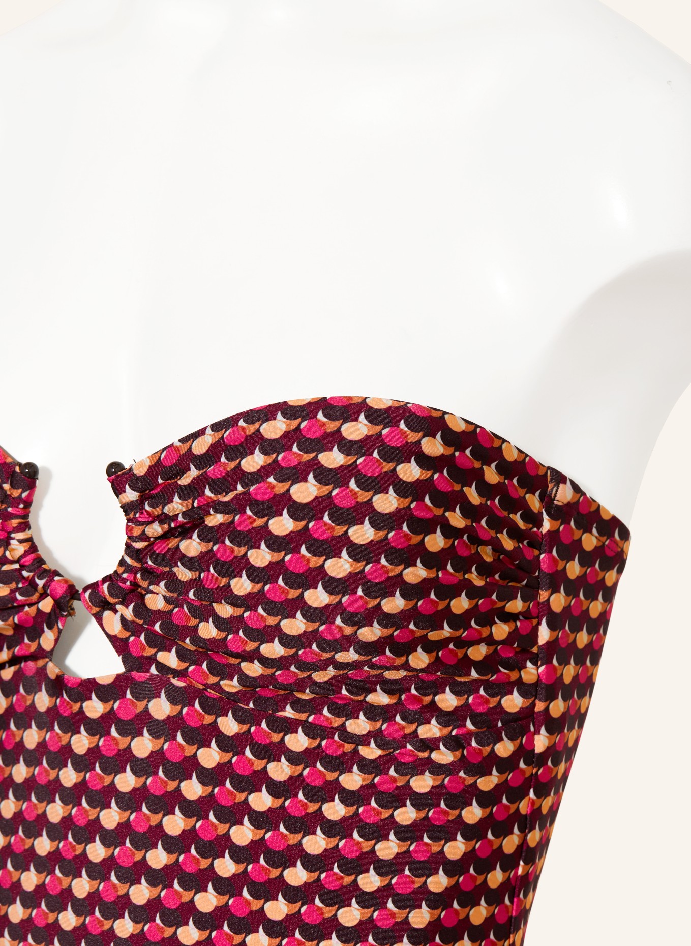 JETS Australia Bandeau-badpak COCO GEO met uitsnijding: DONKERROOD / ROZE / LICHTORANJE