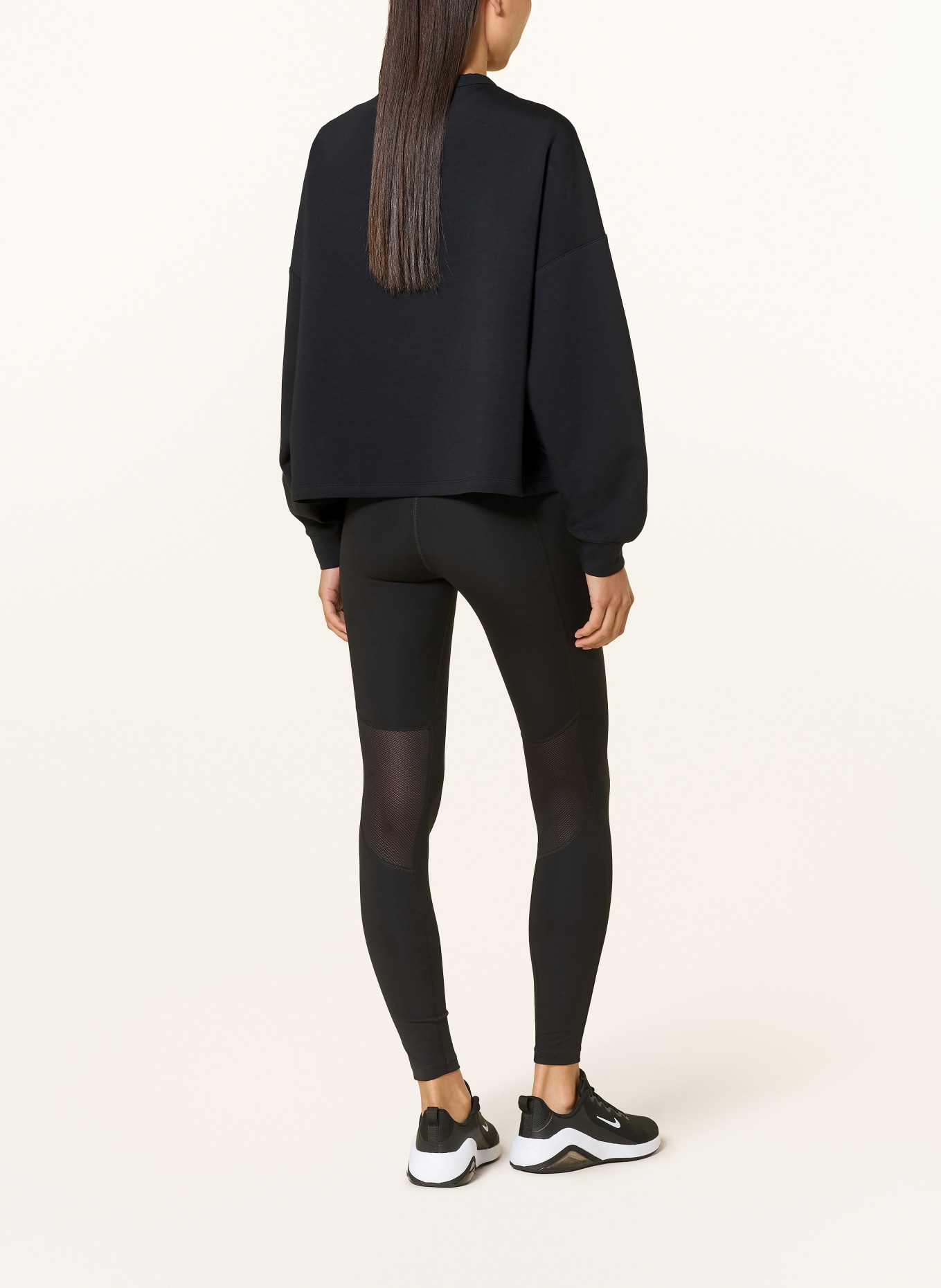 Nike Oversized-Sweatshirt 24.7 IMPOSSIBLYSOFT: SCHWARZ