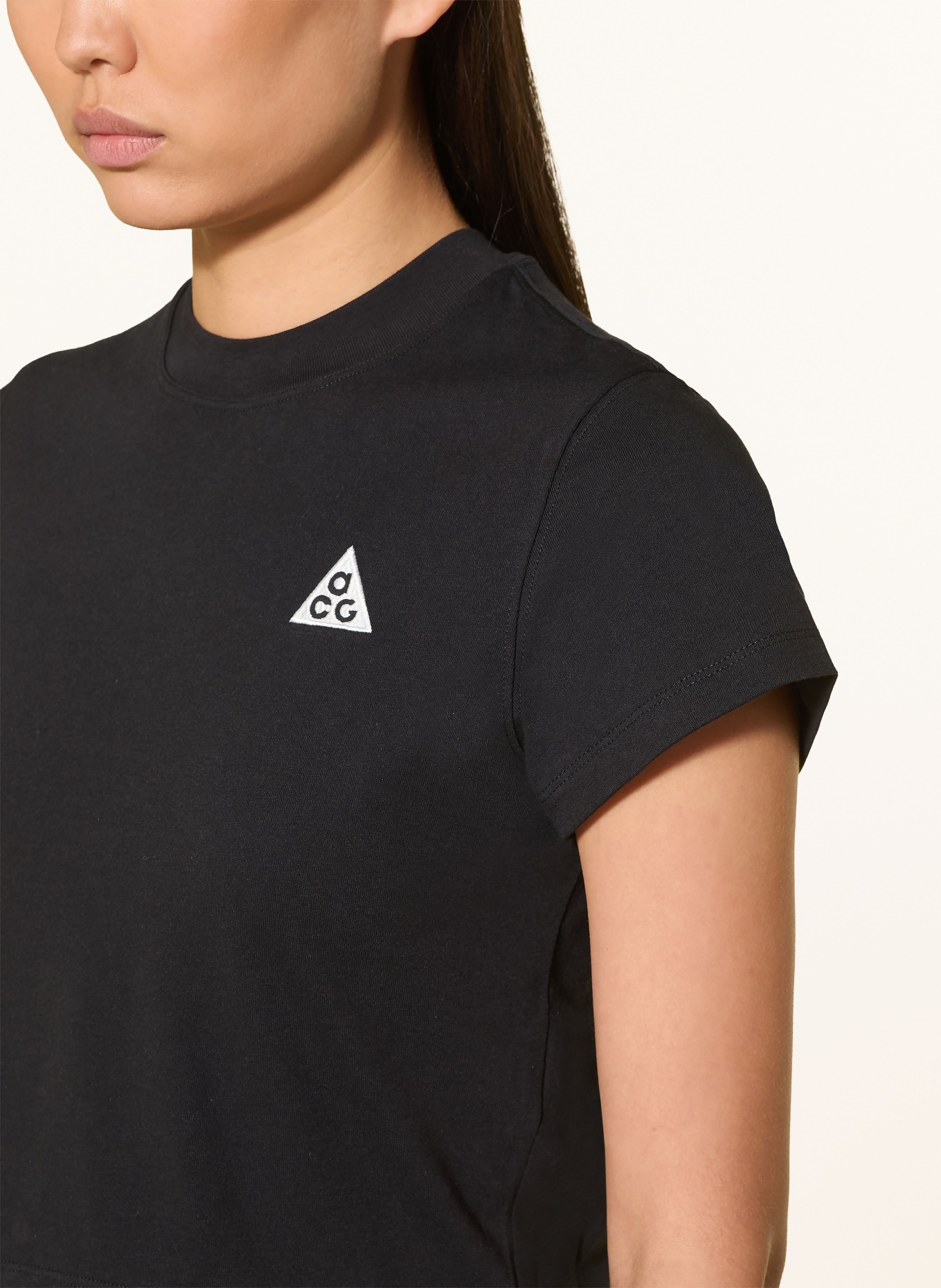 Nike Tričko ACG: ČERNÁ / BÍLÁ