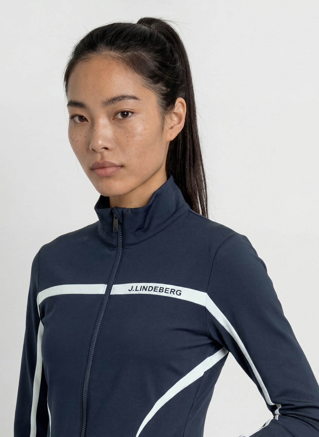 J.LINDEBERG Bunda Midlayer: TMAVĚ MODRÁ / BÍLÁ