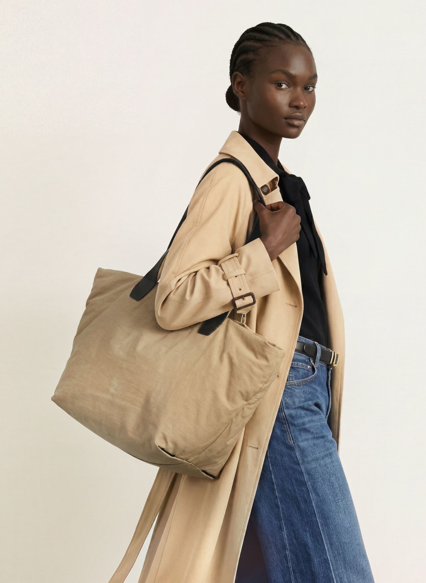 Vee Collective Shopper ESSENCE mit Pouch: BEIGE