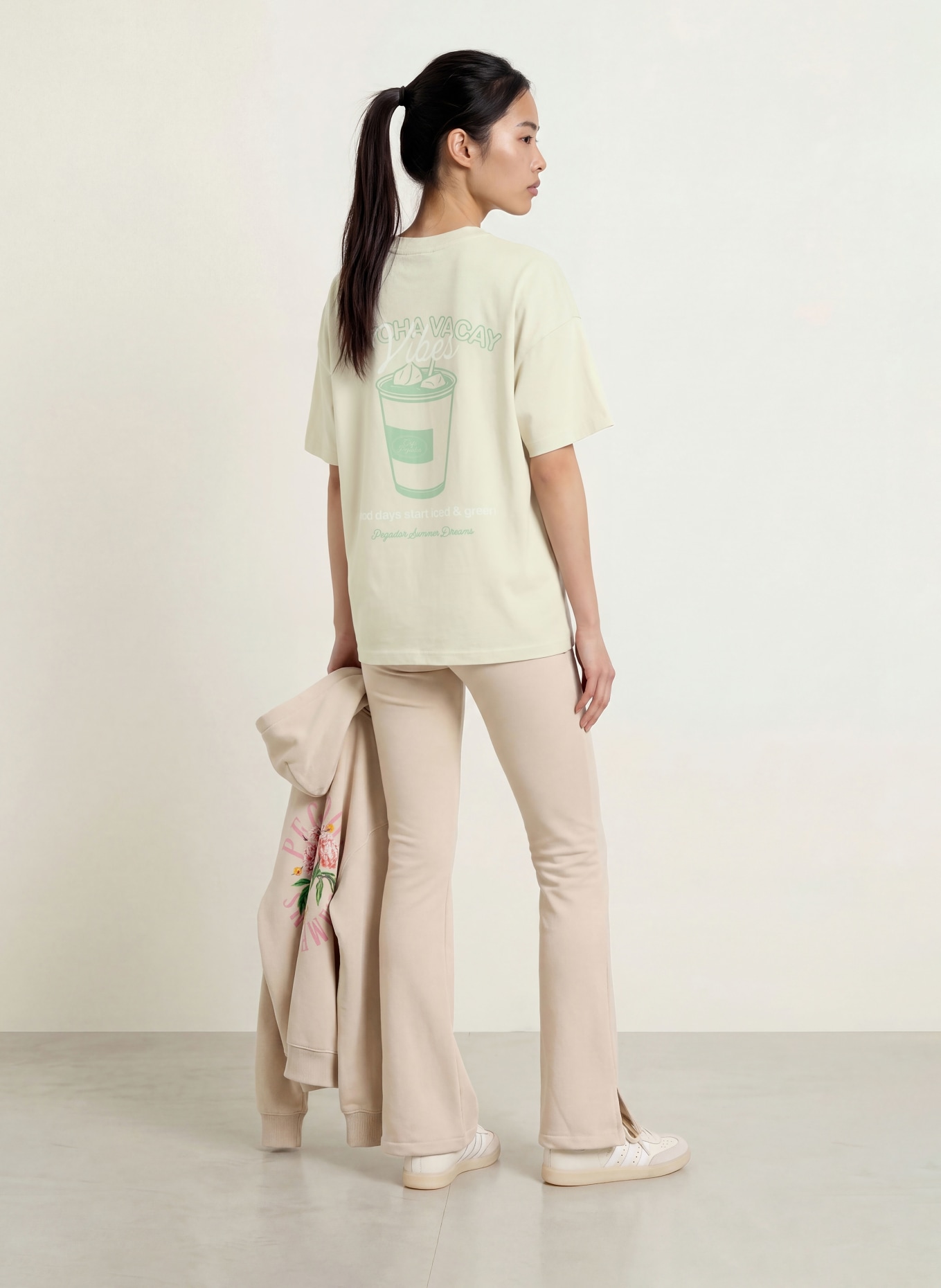 PEGADOR Oversized-Shirt ALBUFEIRA: HELLGRÜN / WEISS