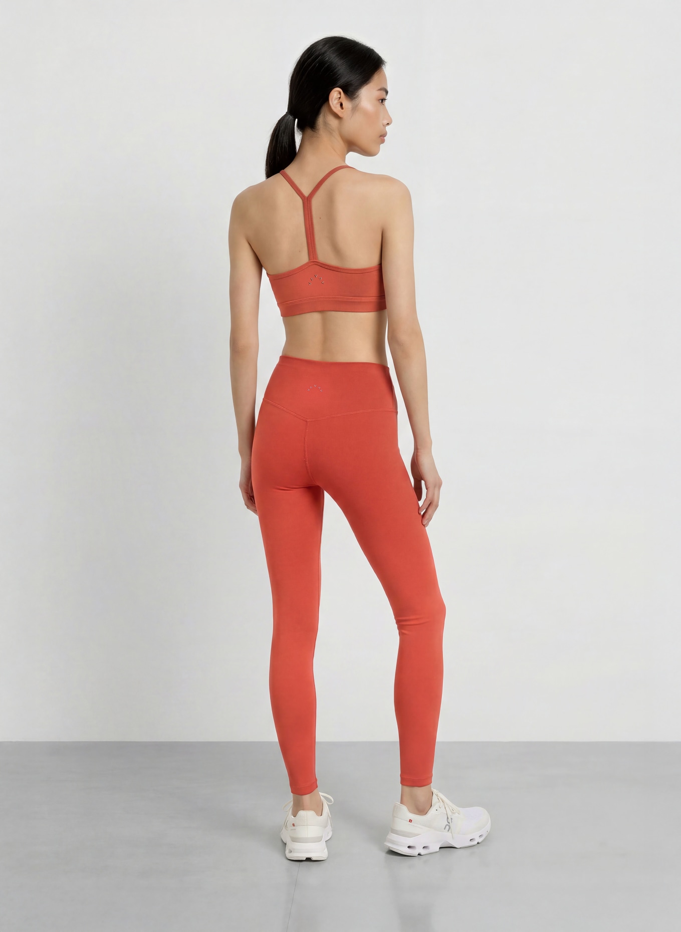 VARLEY ALWAY CERYS Sports bra: DARK ORANGE