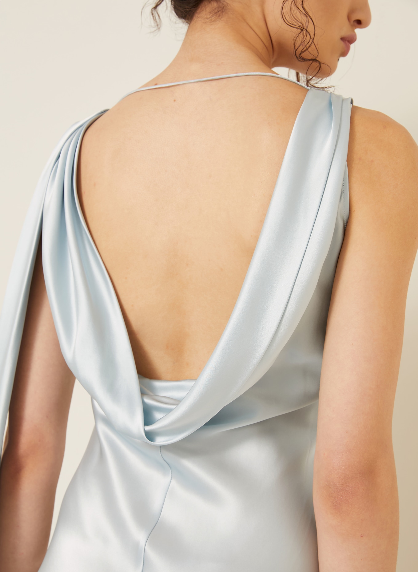 Acne Studios Satinkleid aus Seide: HELLBLAU