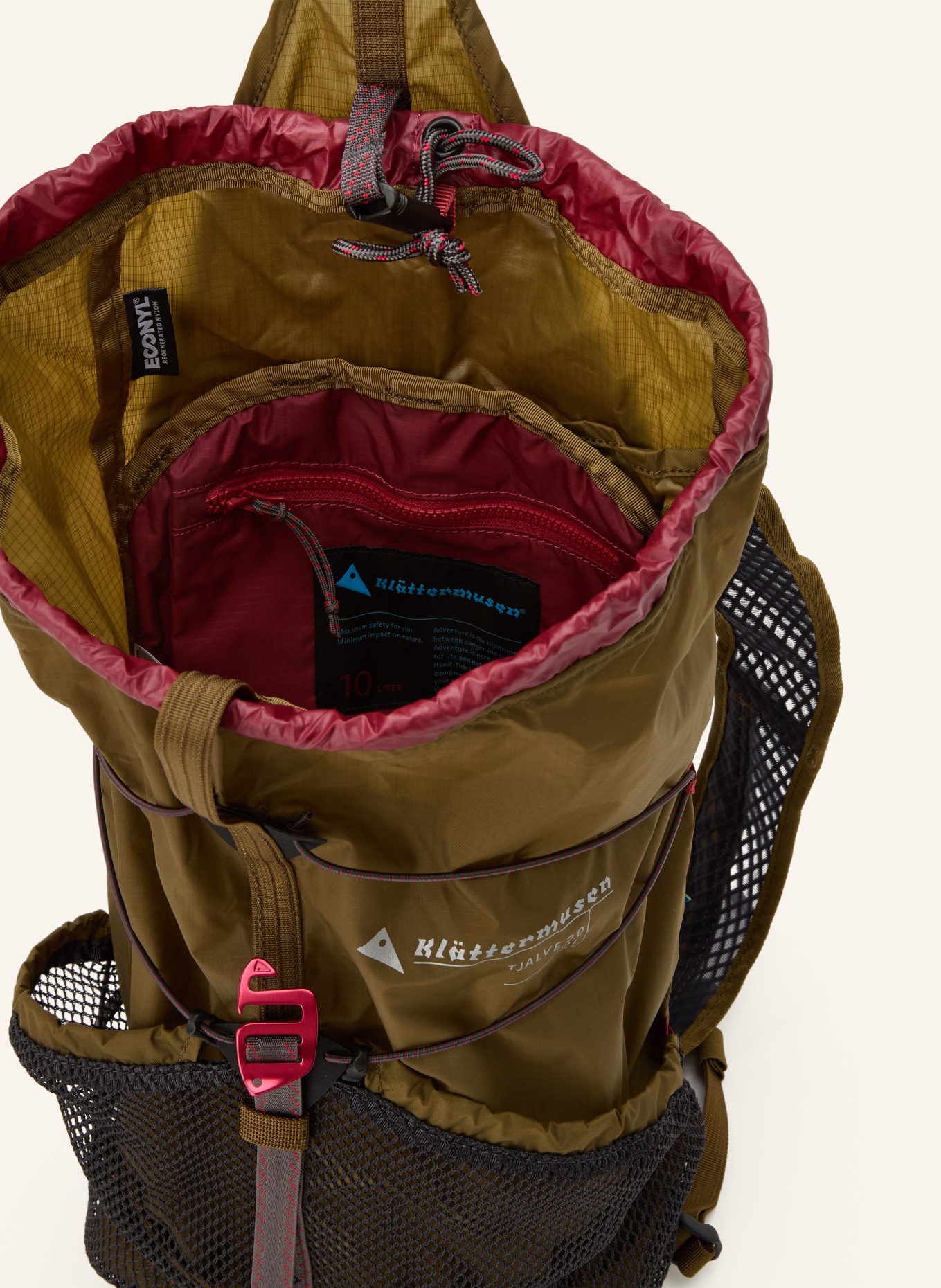 Klättermusen Rucksack TJALVE 2.0 10 l: KHAKI / DUNKELGRAU