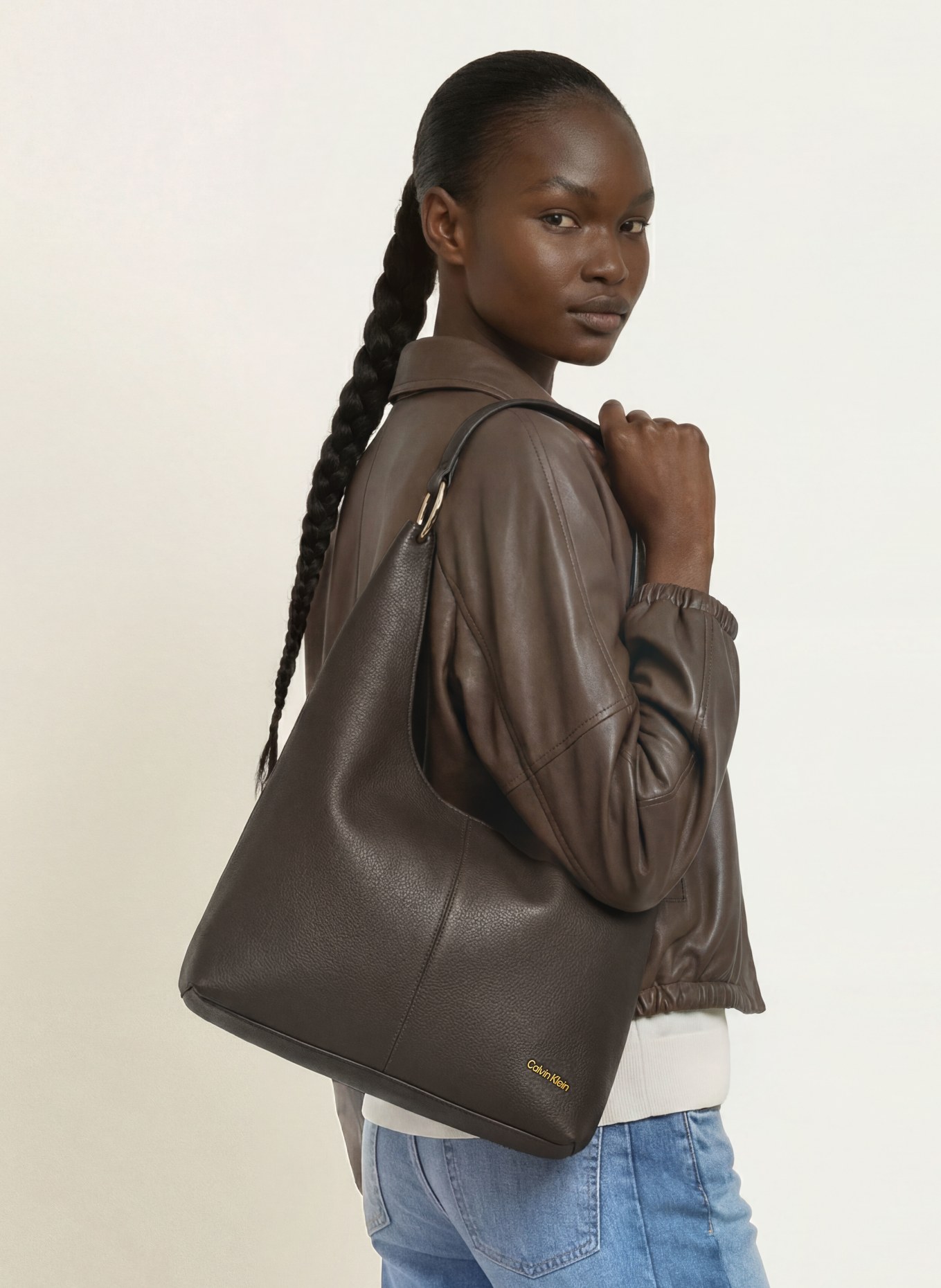 Calvin Klein Shoulder bag: DARK BROWN