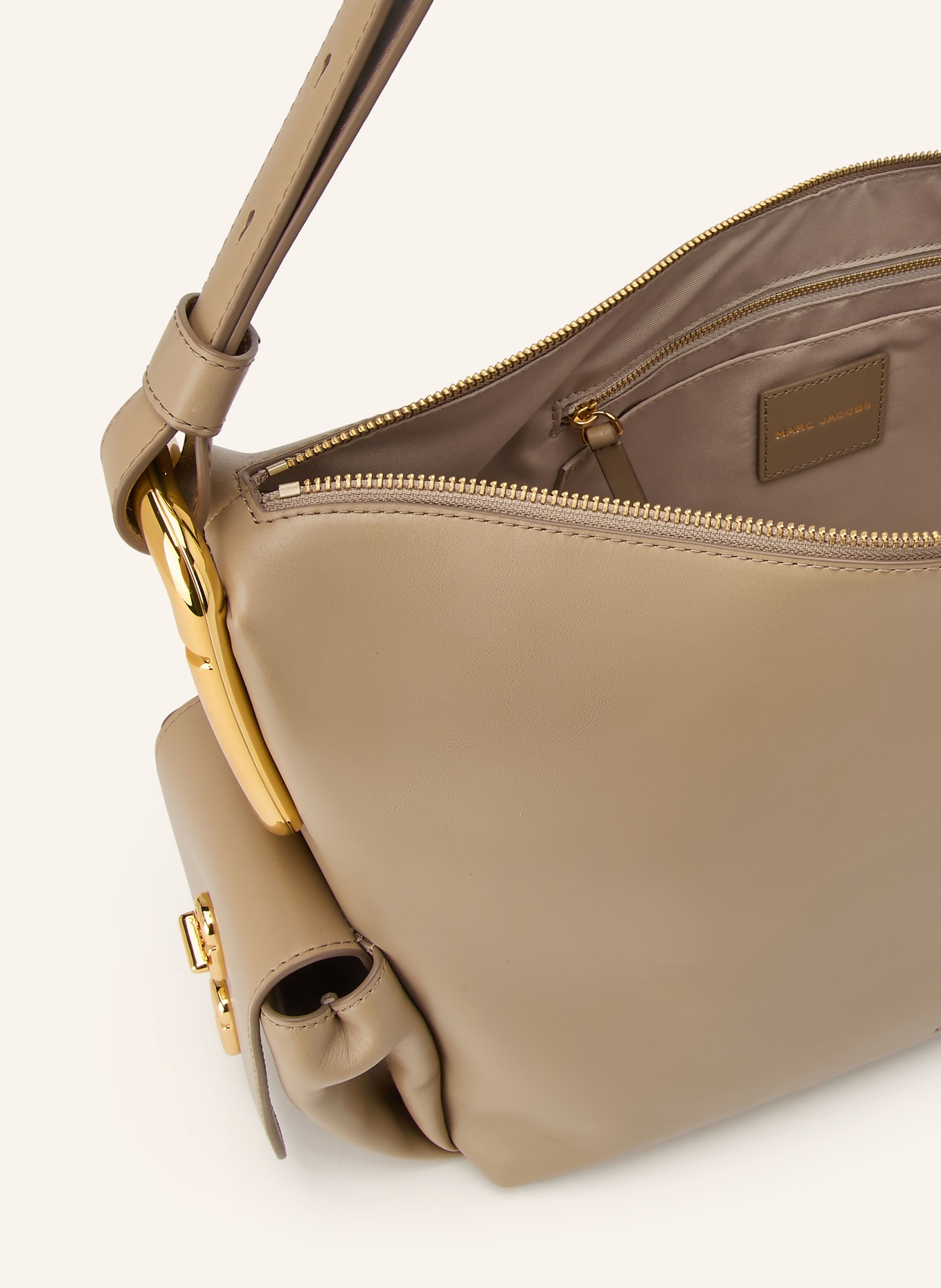 MARC JACOBS Beuteltasche THE SCENE LARGE SHOULDER BAG: TAUPE