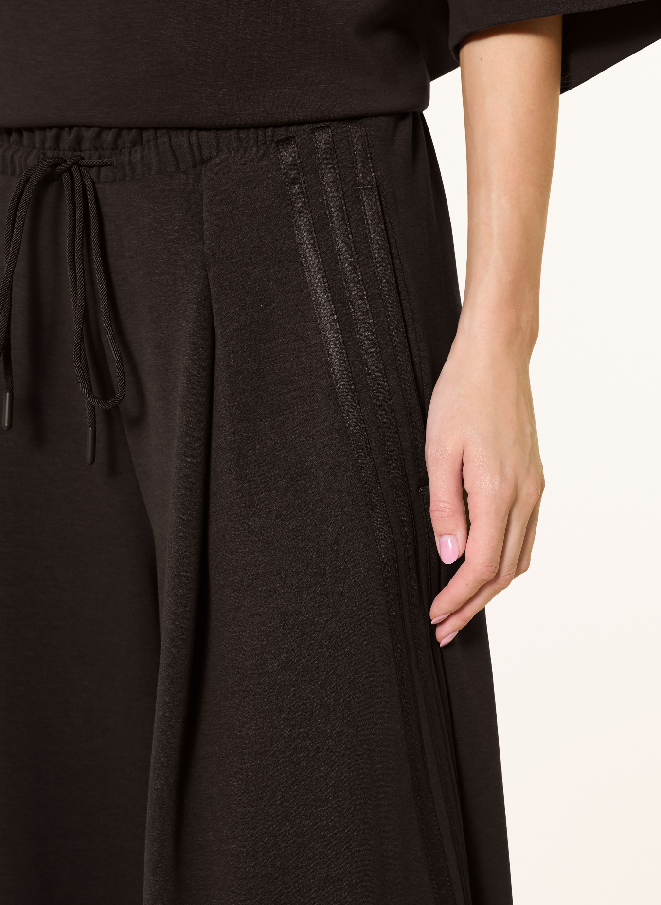 adidas Originals Wide-leg sweatpants: DARK BROWN