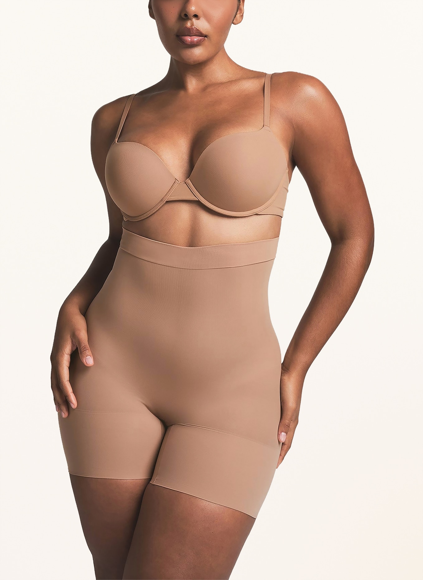 SKIMS Tvarované kalhoty SHEER SEAMLESS: SIENNA