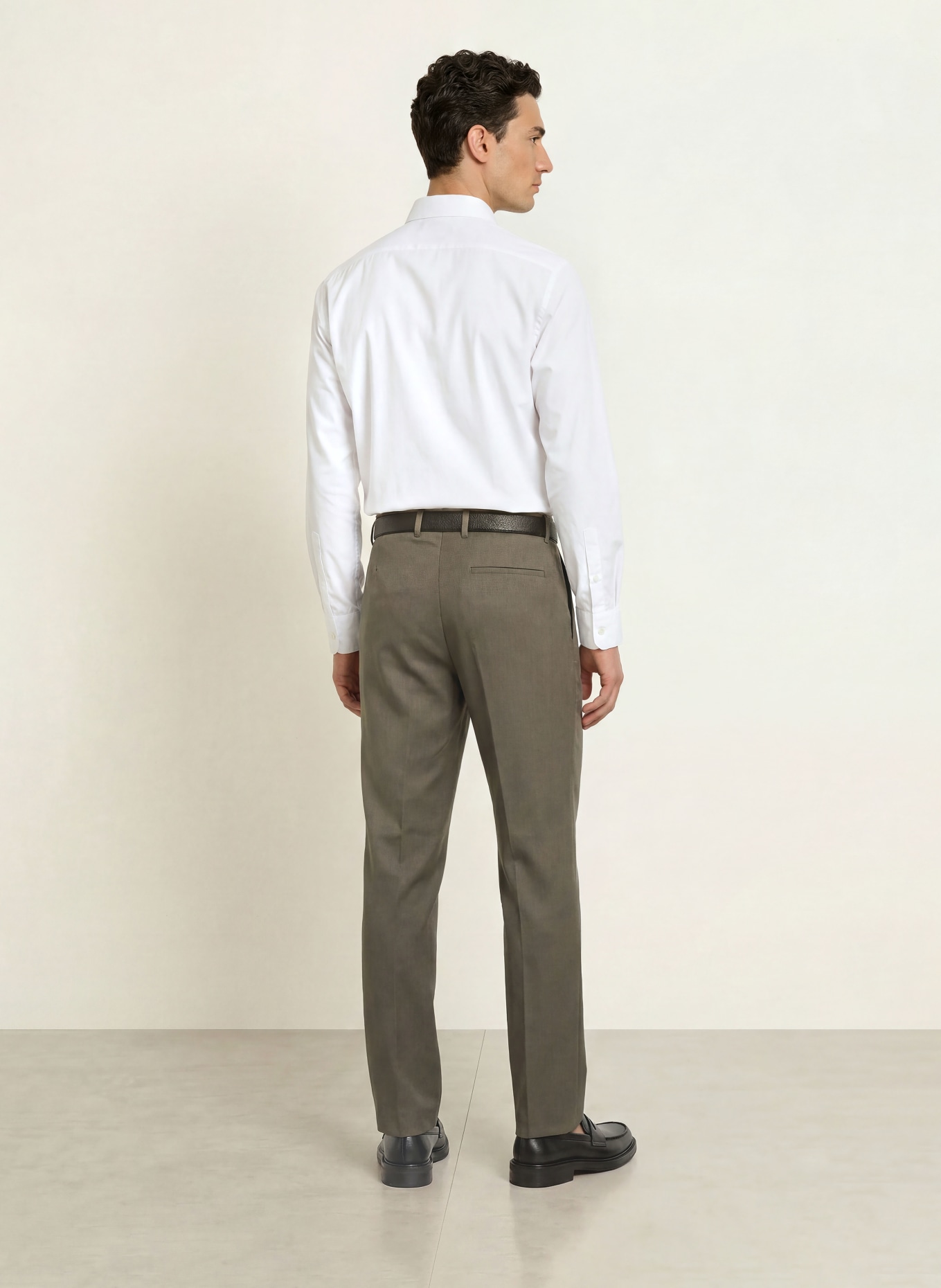 Calvin Klein Kalhoty Wide Fit: ČERNOŠEDÁ