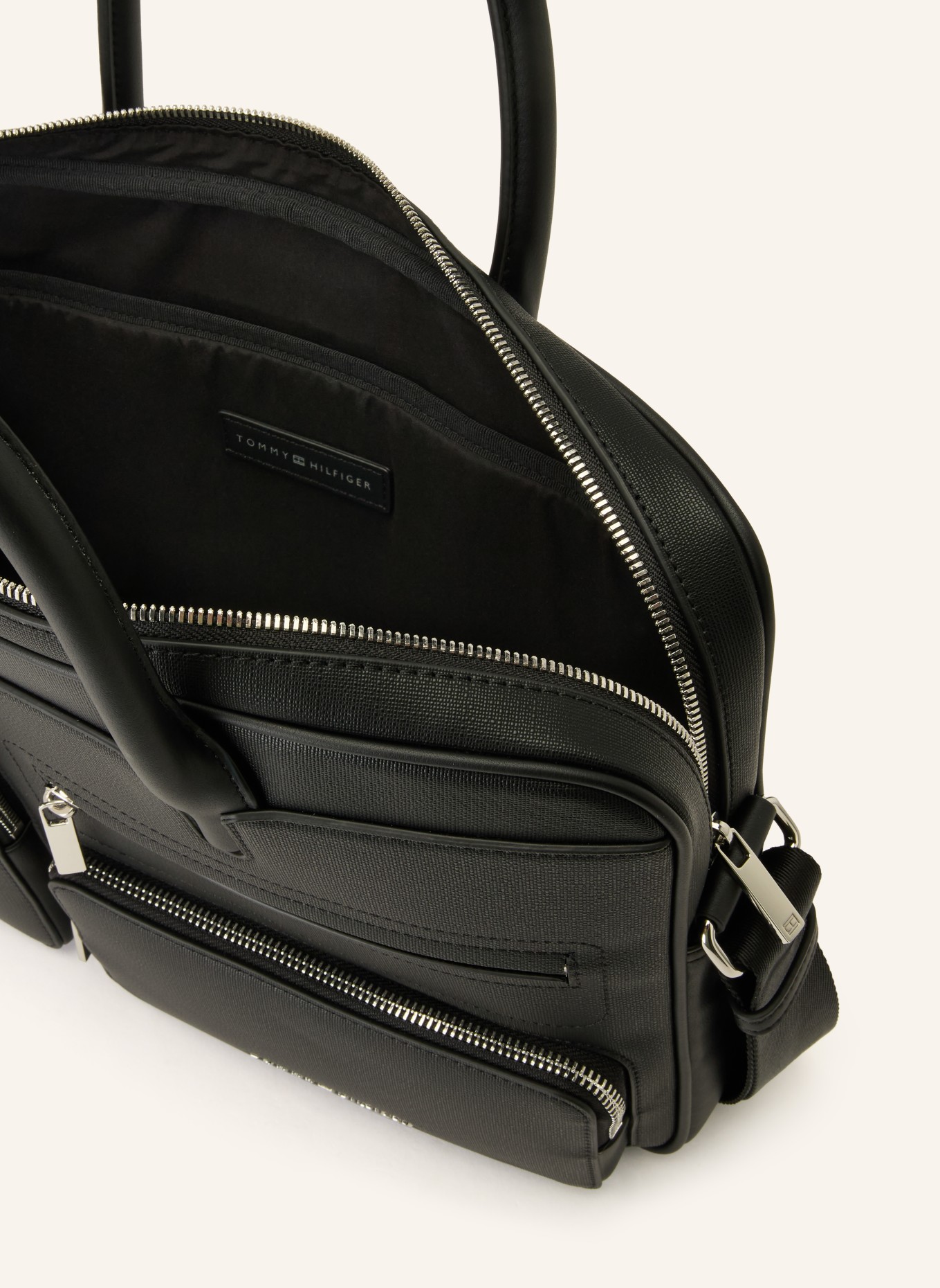TOMMY HILFIGER Laptop-Tasche: SCHWARZ / SILBER
