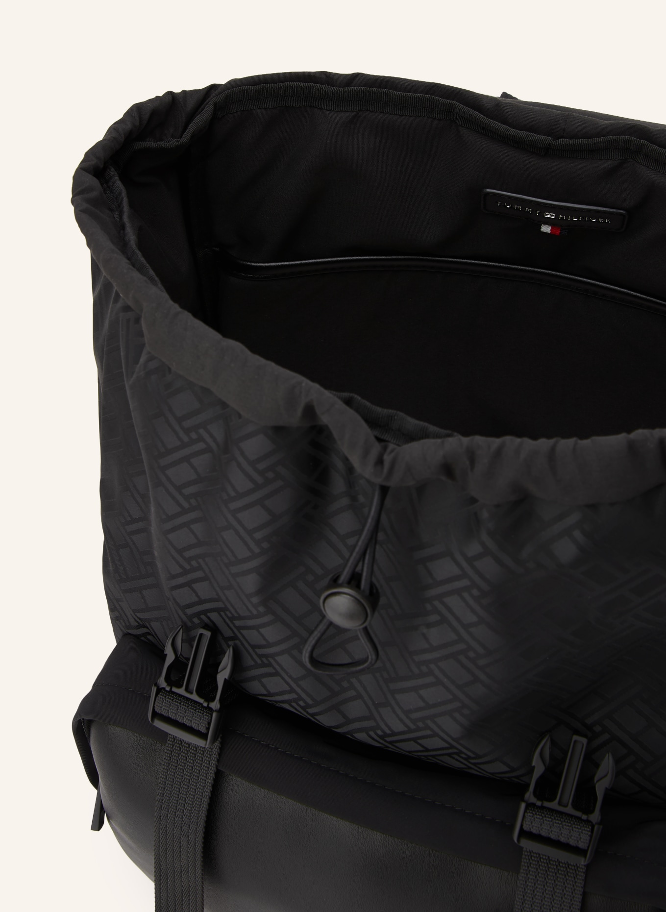 TOMMY HILFIGER Sac à dos: NOIR