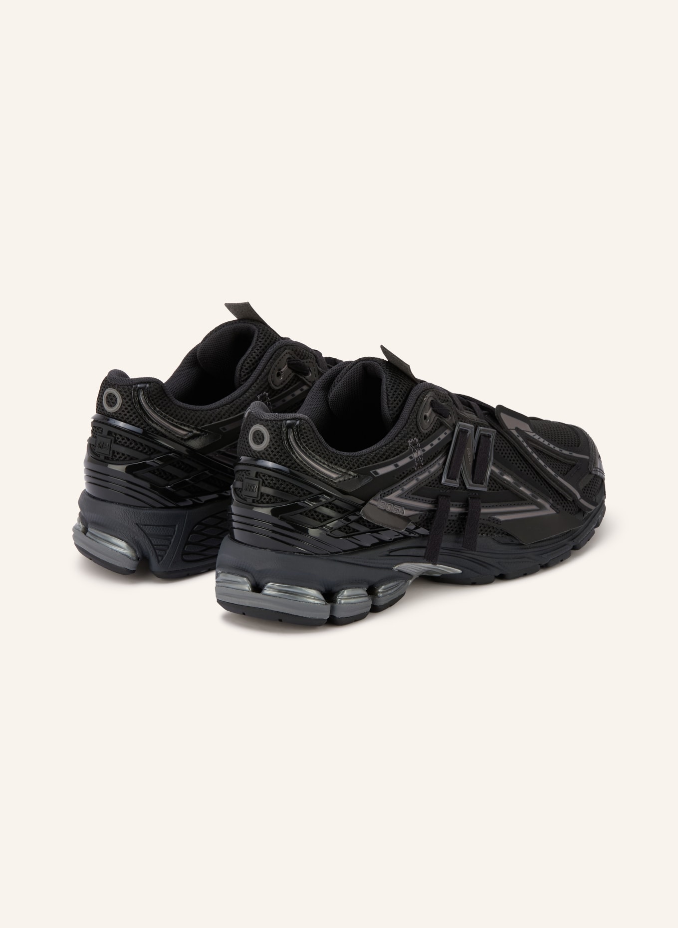 new balance Sneaker 1906A: SCHWARZ