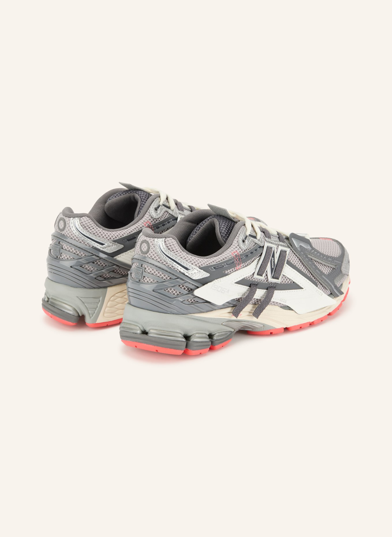 new balance Sneakers 1906A: GRIS / ARGENT / BLANC