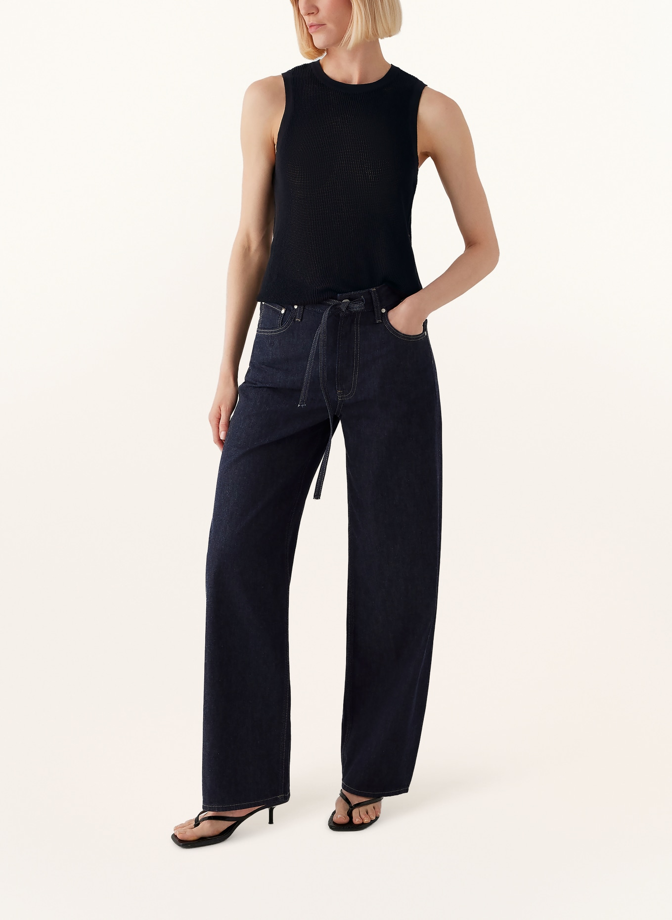 mavi Sweater vest: BLACK