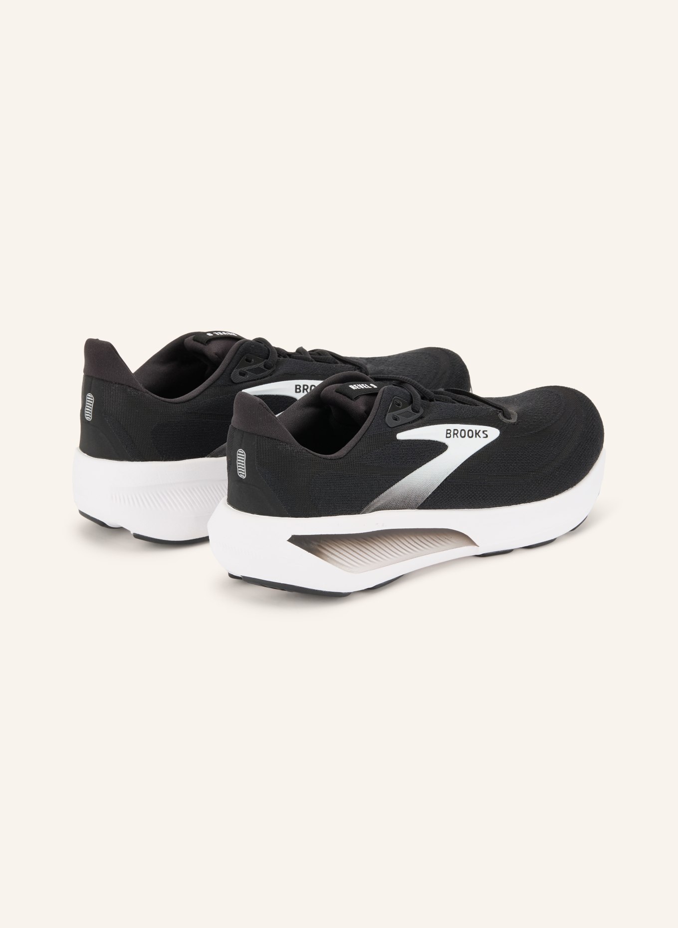 BROOKS Chaussures de course REVEL 9: NOIR / BLANC
