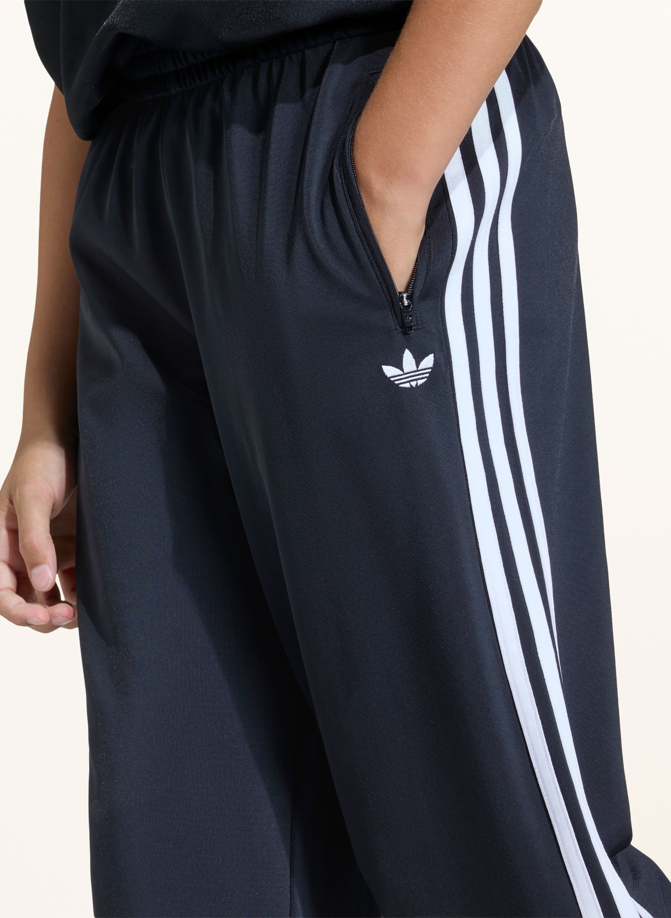 adidas Originals Trackpants FIREBIRD LOOSE: ZWART / WIT