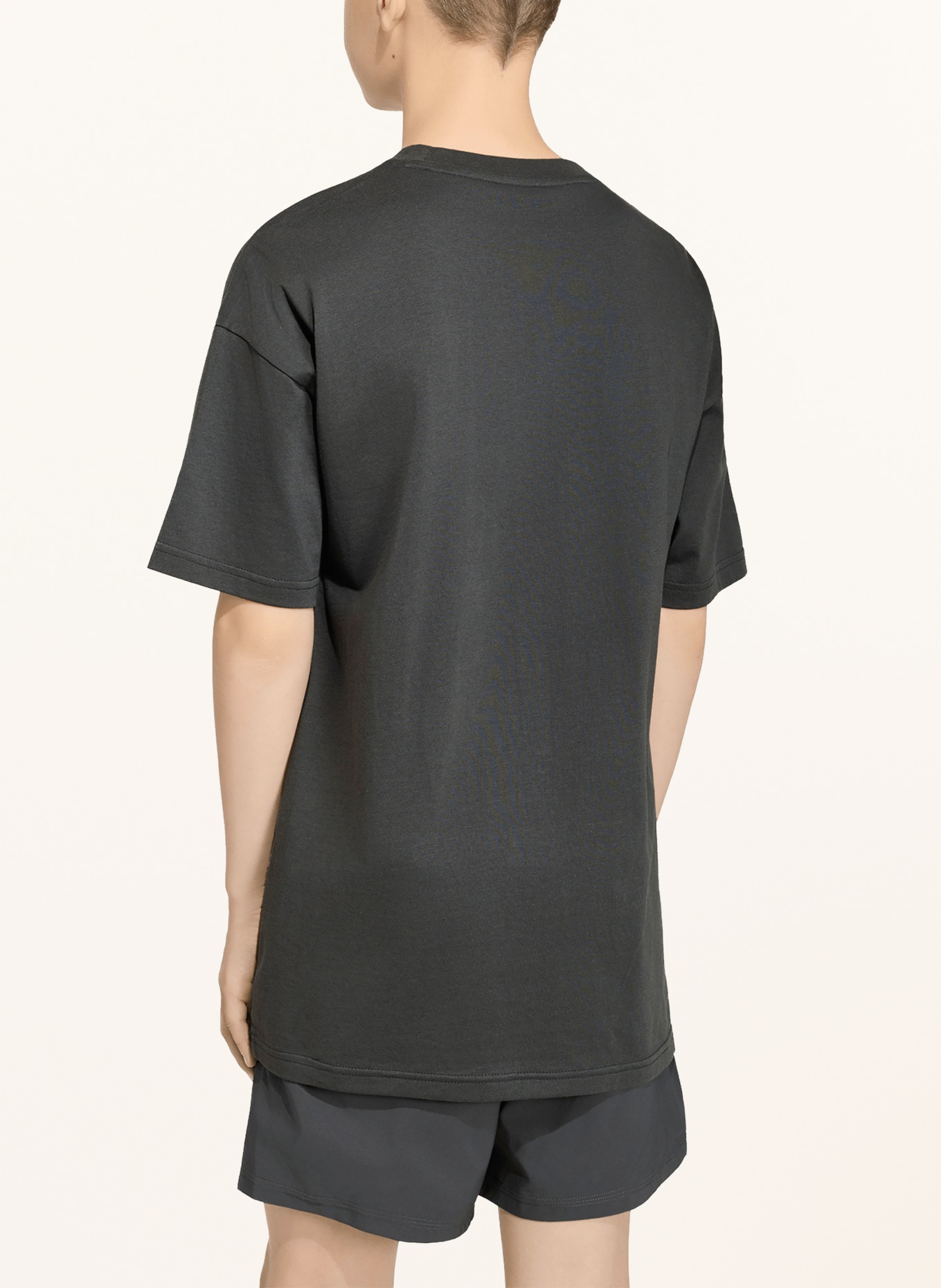 adidas T-shirt ESSENTIALS: DONKERGRIJS
