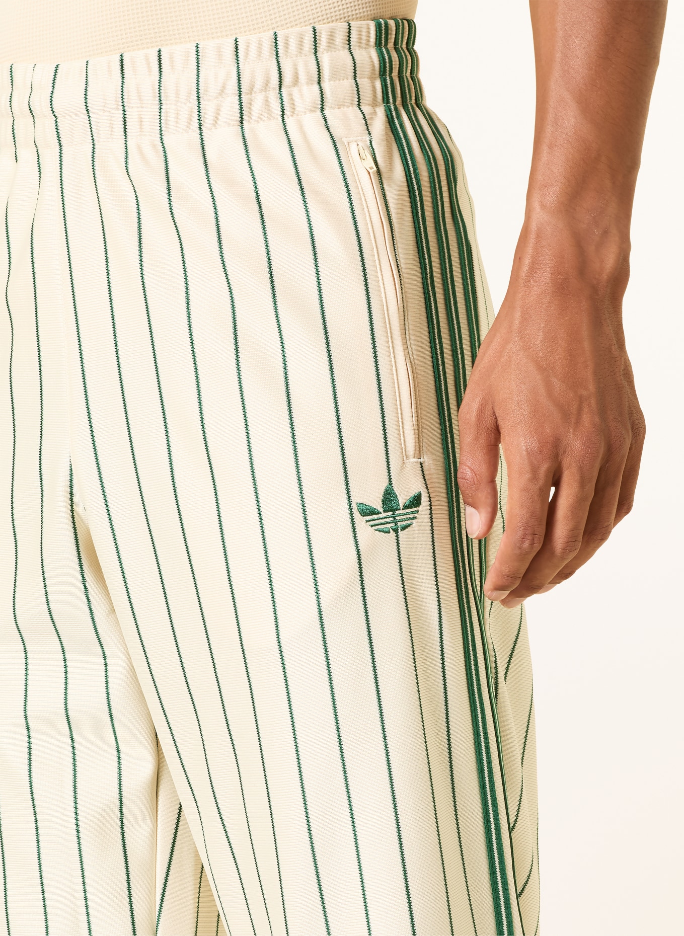 adidas Originals Pantalon en molleton FIREBIRD avec bandes décoratives: BEIGE / VERT